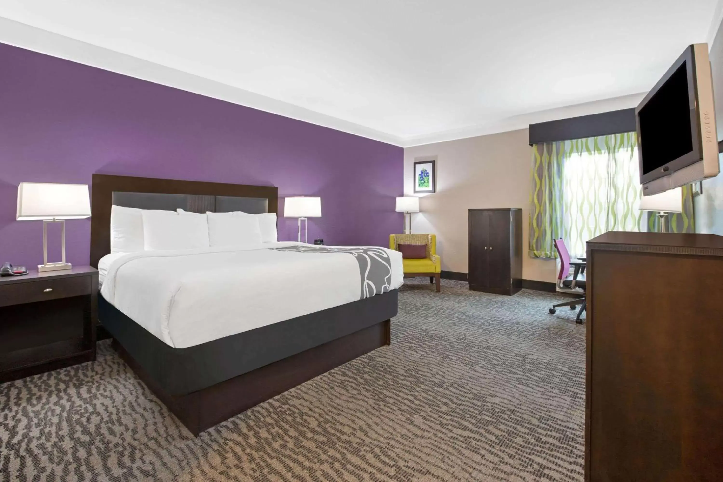 Deluxe King Room in La Quinta by Wyndham Pearland