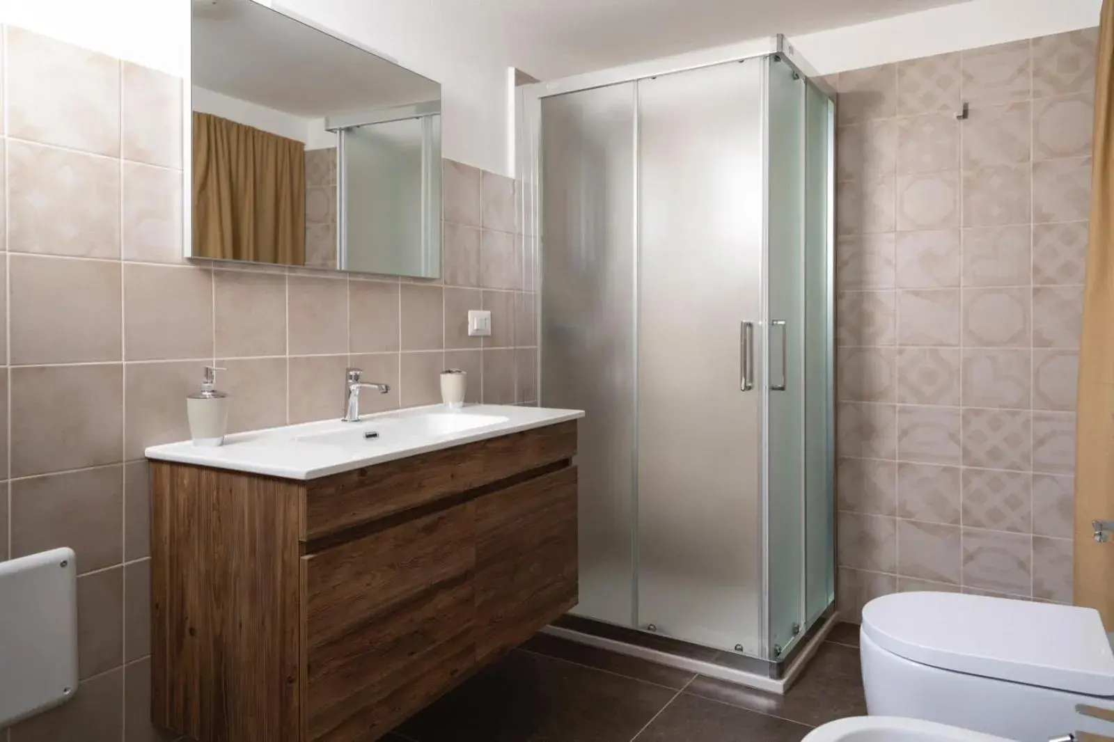 Bathroom in Relais San Martino - Albergo della Felicità by Ria Hotels
