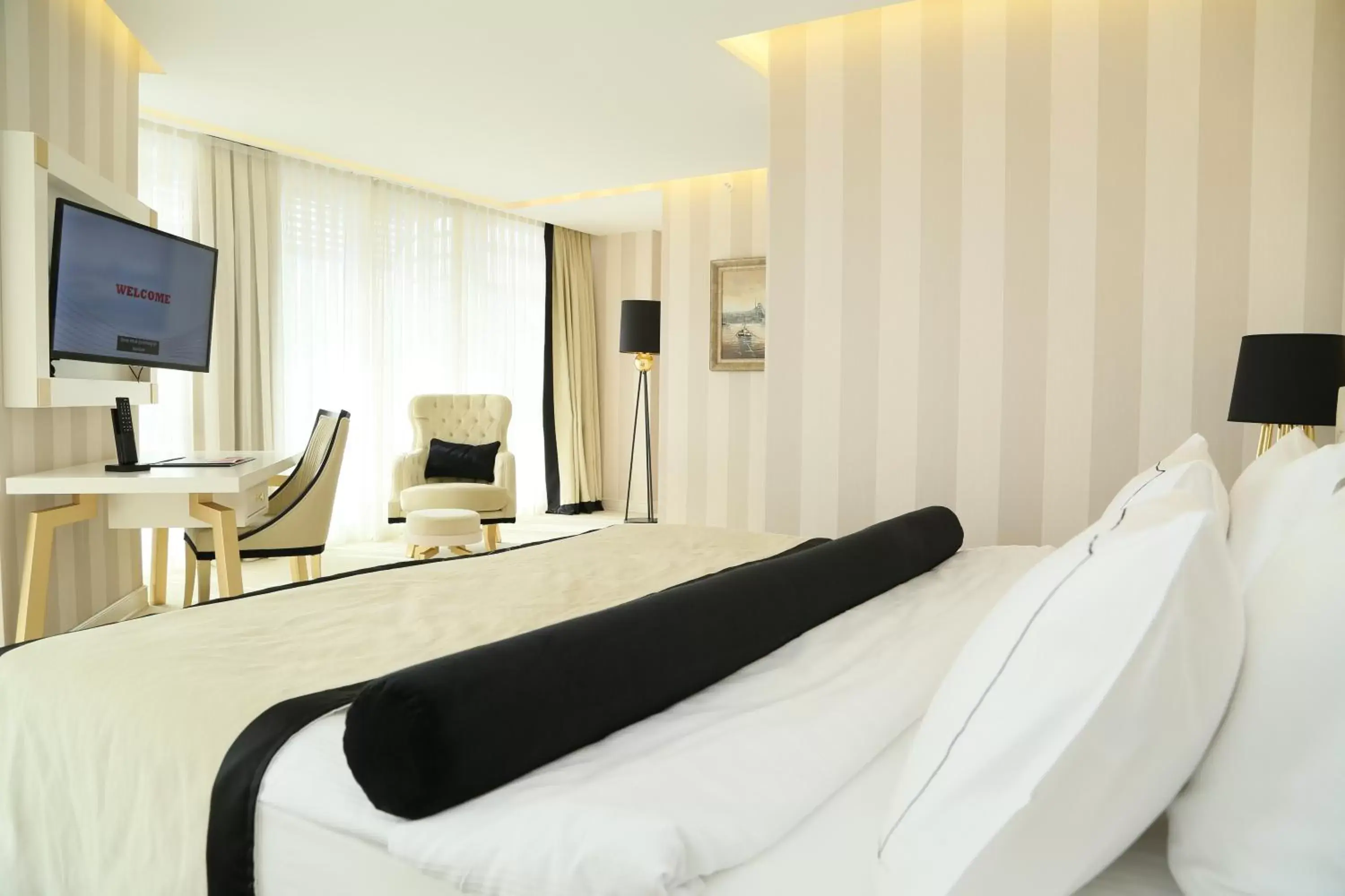 Seating area in Ramada Hotel & Suites by Wyndham Istanbul- Sisli