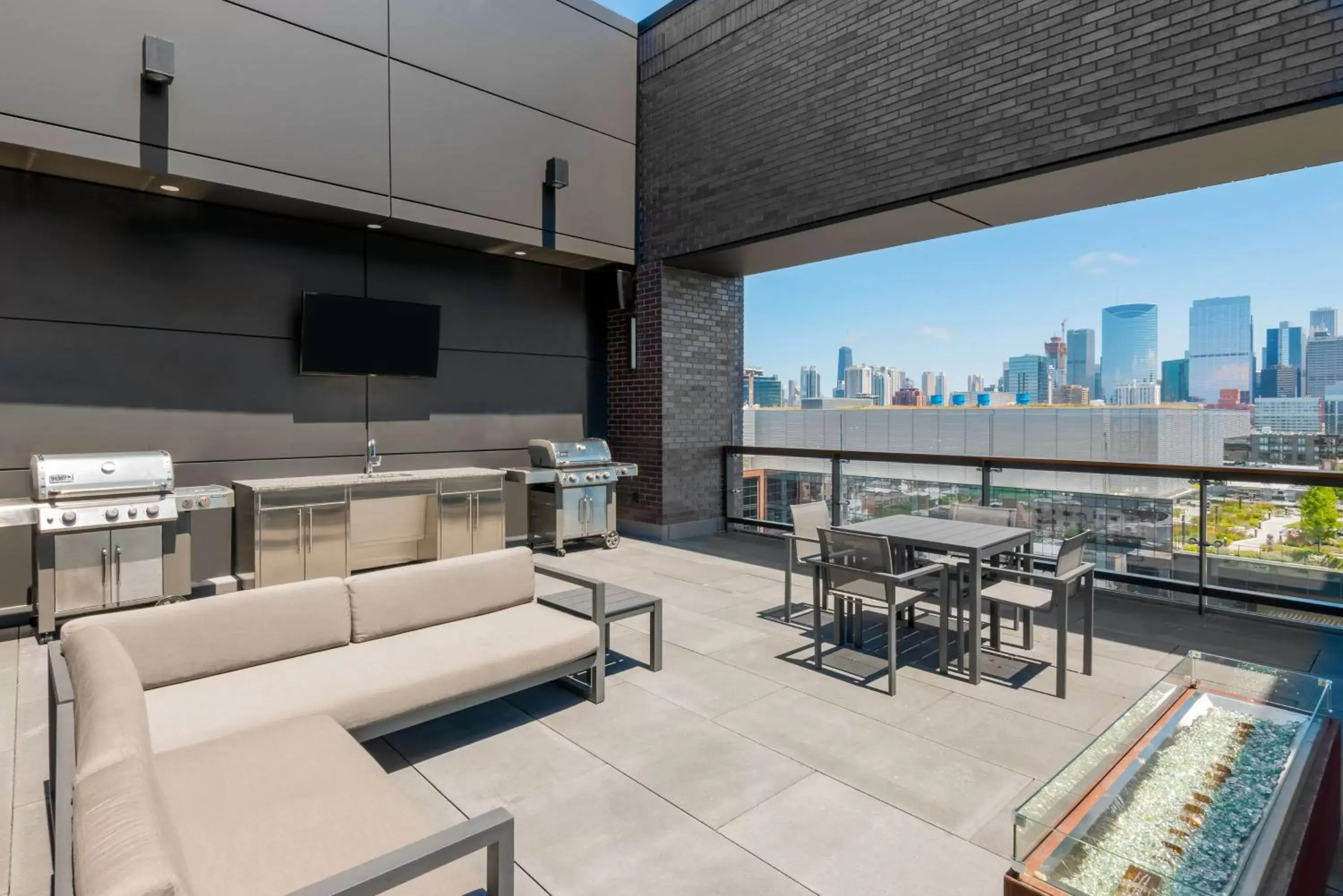 On site, Seating Area in Hyatt House Chicago West Loop