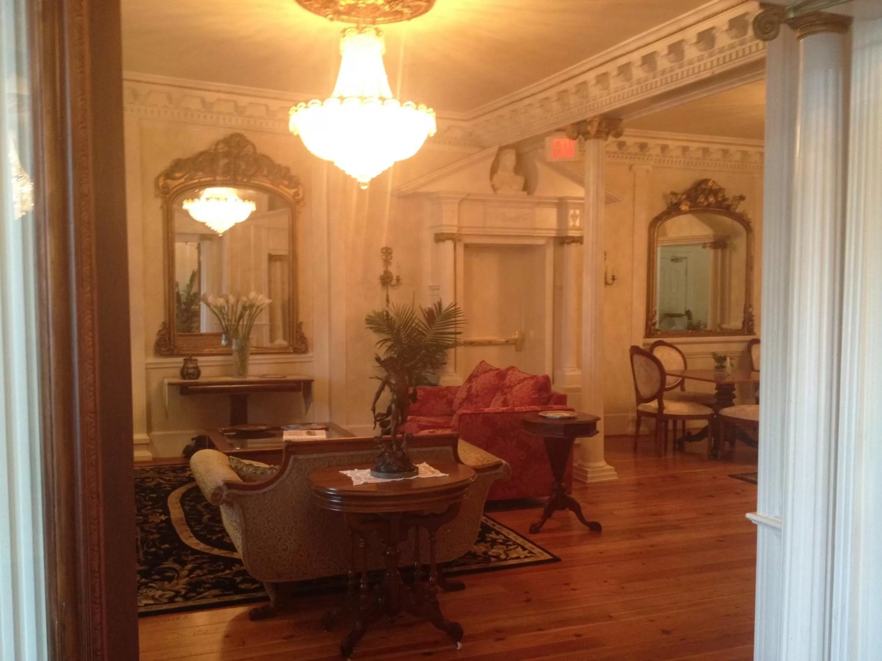 Lobby or reception, Restaurant/Places to Eat in The Hotel Magnolia