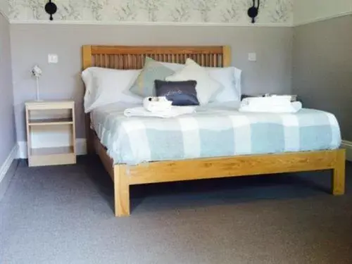 Bedroom, Bed in The Charlton Inn