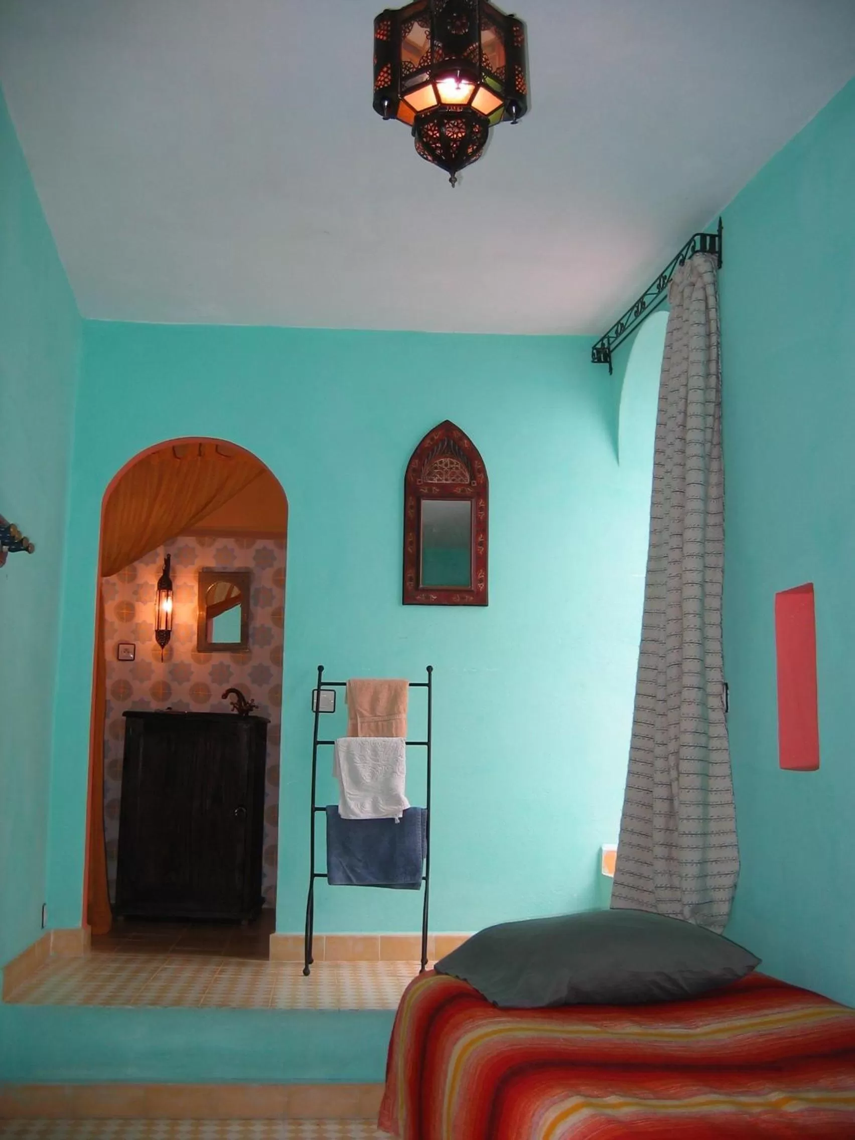 Bathroom, Bed in Dar Dalia