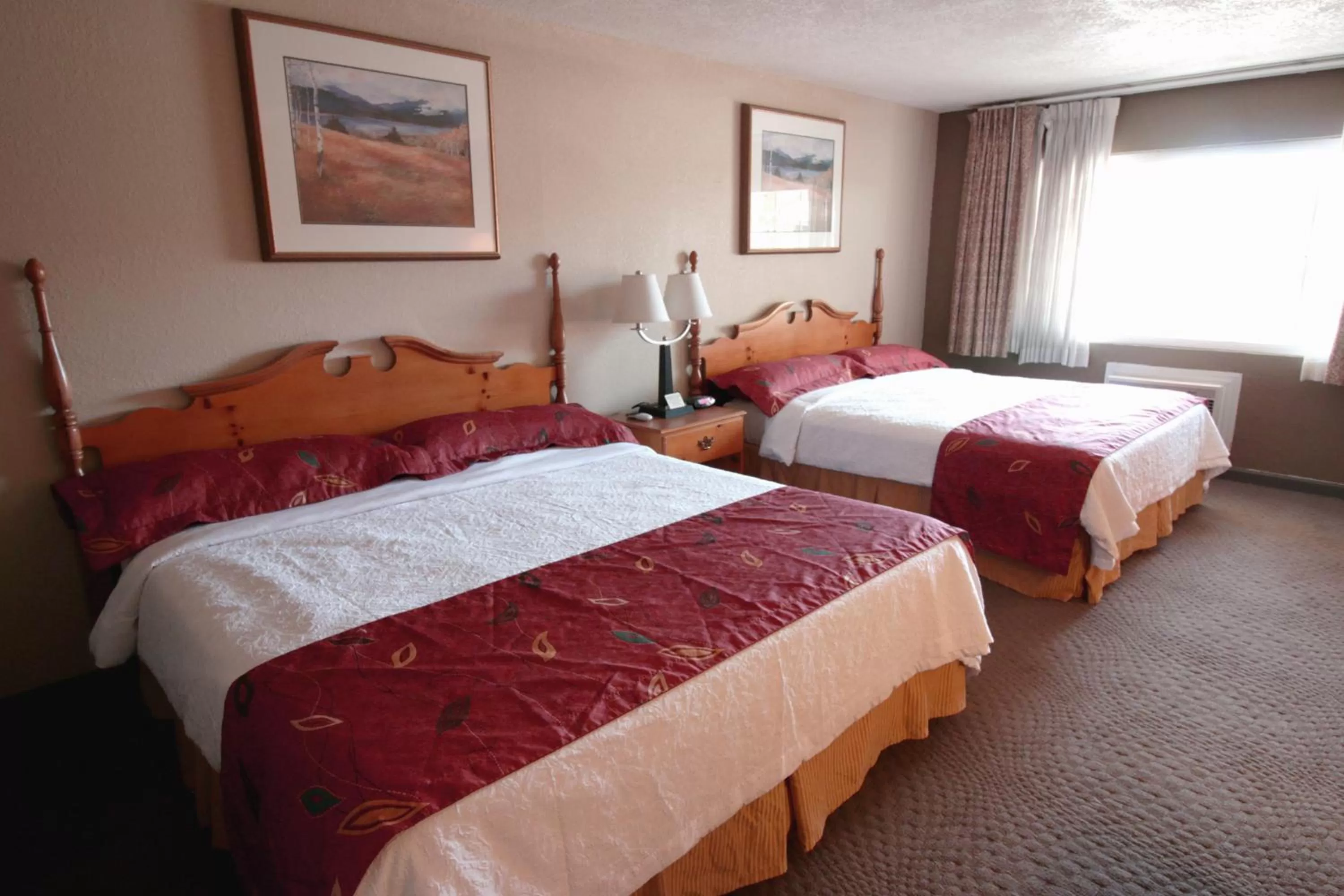 Bed in Maverick Motel - Modern Renovated Motel