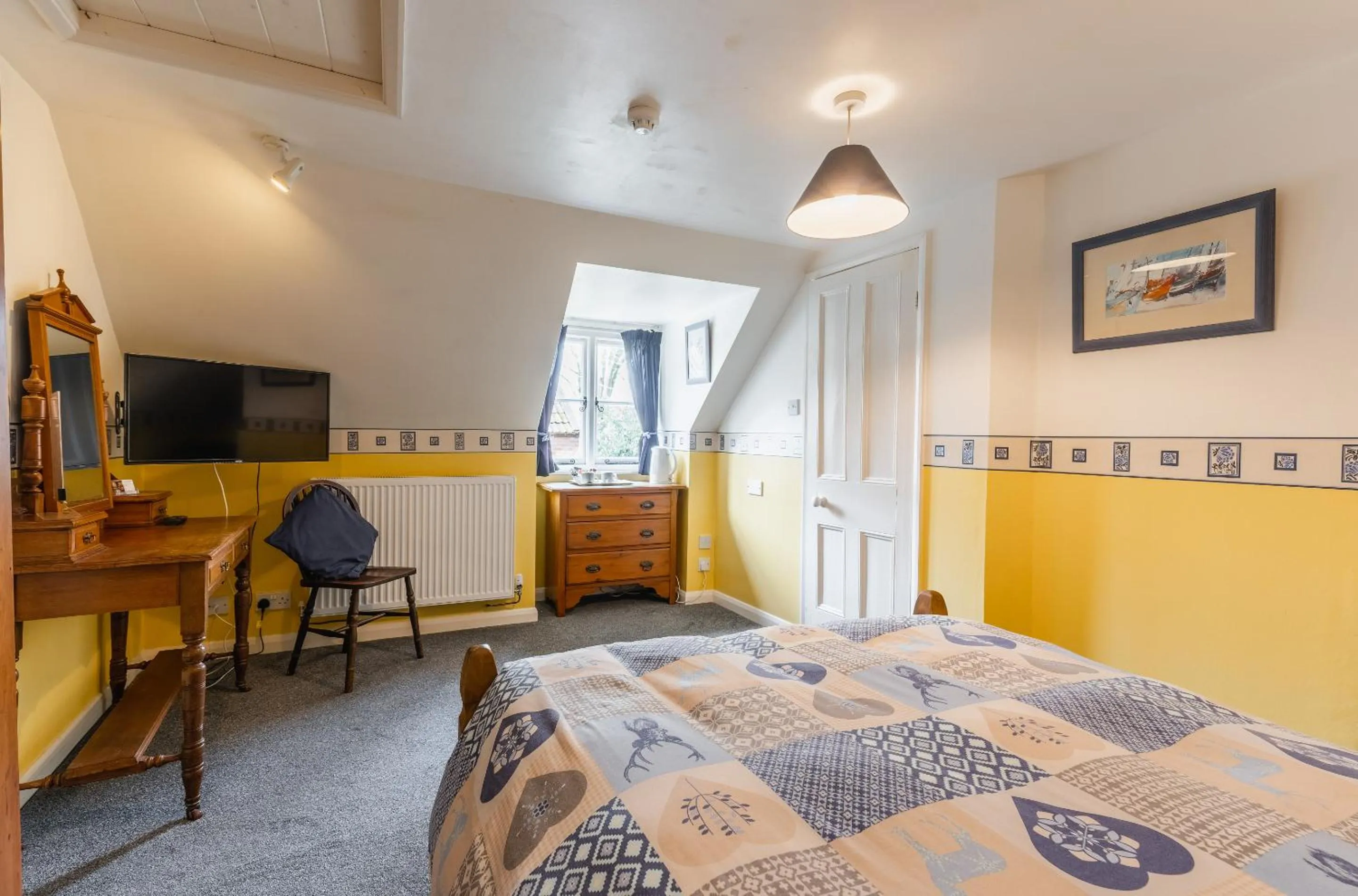 Bedroom, Bed in Yallands Farmhouse