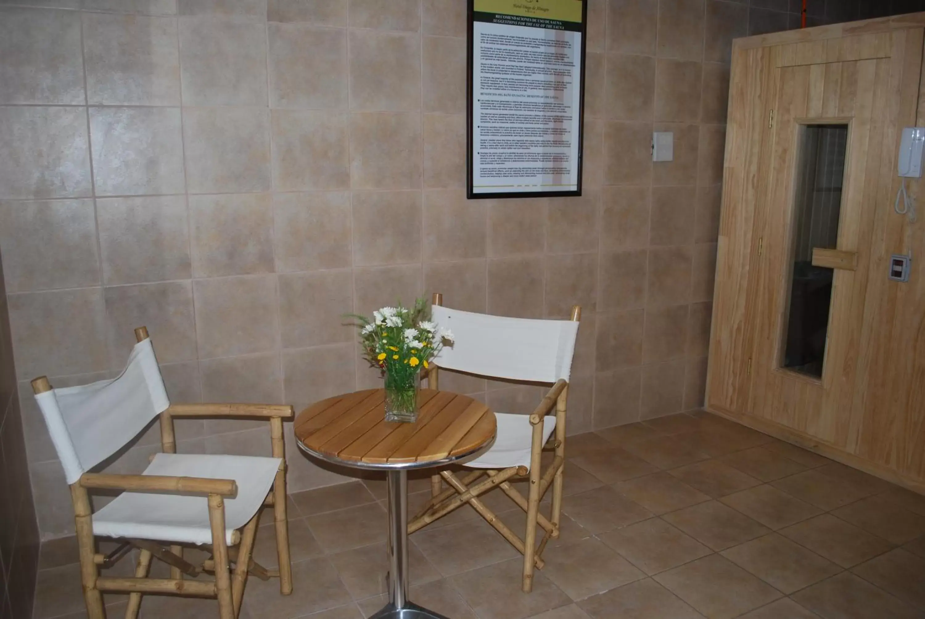 Sauna, Dining Area in Hotel Diego De Almagro Arica