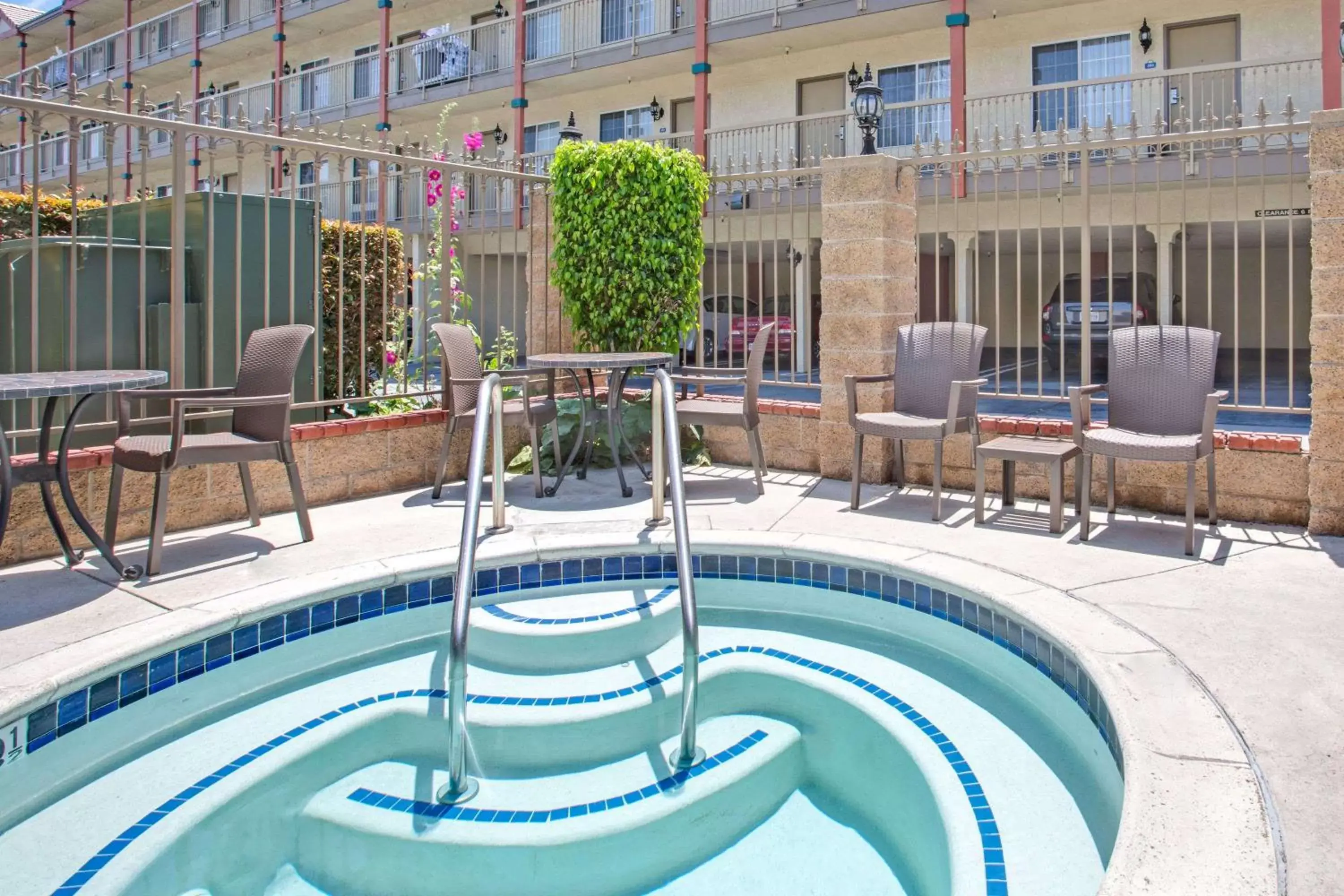 On site, Swimming Pool in Days Inn by Wyndham Los Angeles LAX/ Redondo&ManhattanBeach