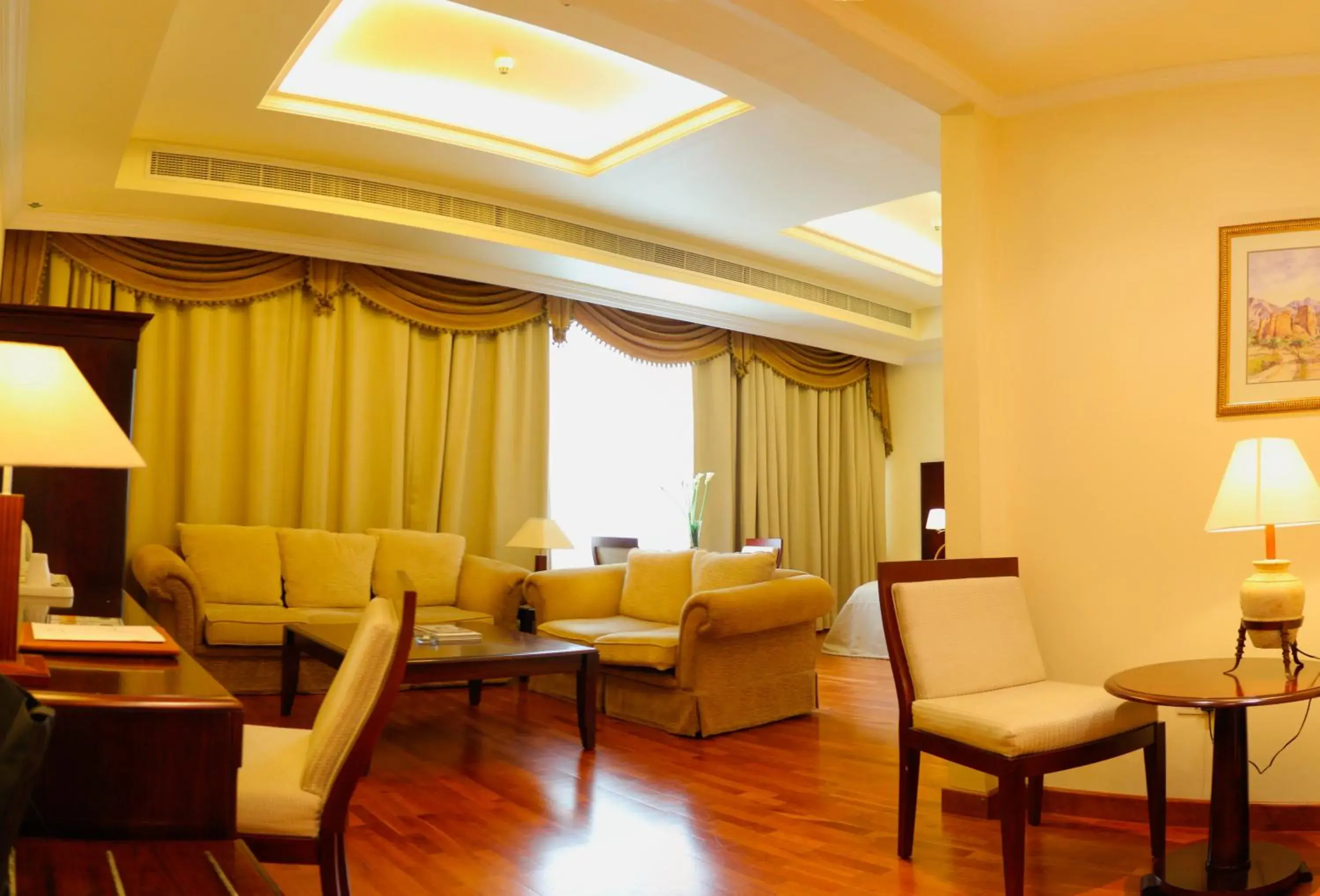 Seating area, Lounge/Bar in Sharjah Premiere Hotel & Resort