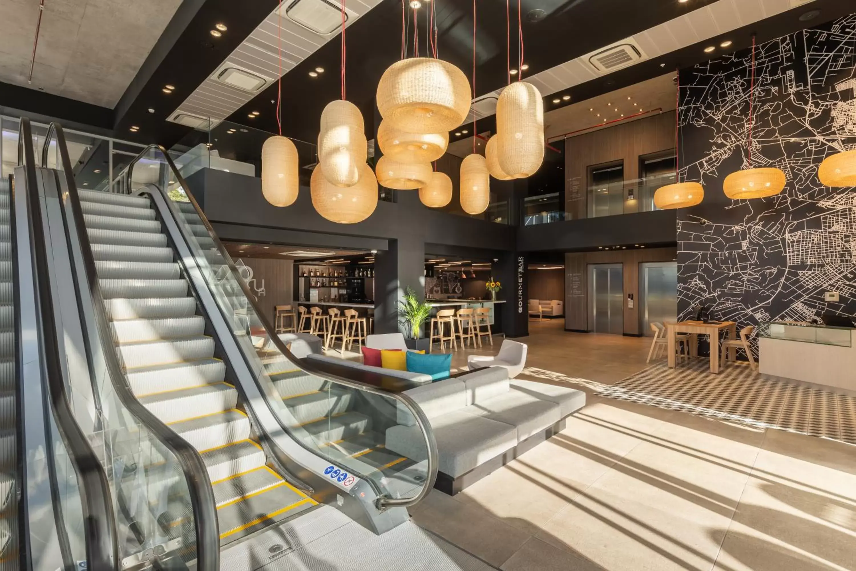 Lobby or reception in Novotel Santiago Providencia