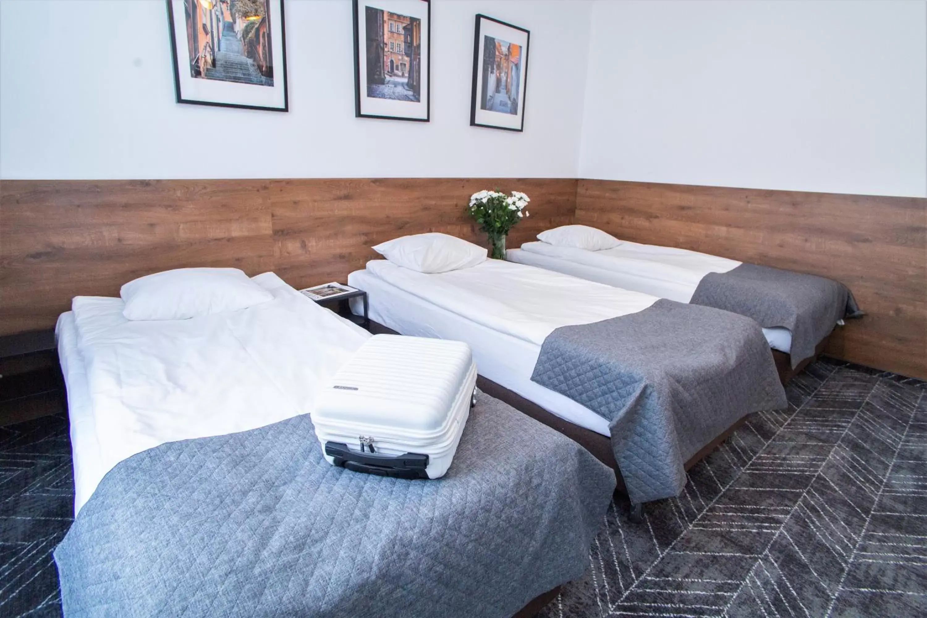 Bedroom, Bed in Warsaw Apartments - Apartamenty Wilanów Bedroom, Bed in Warsaw Apartments - Apartamenty Wilanów