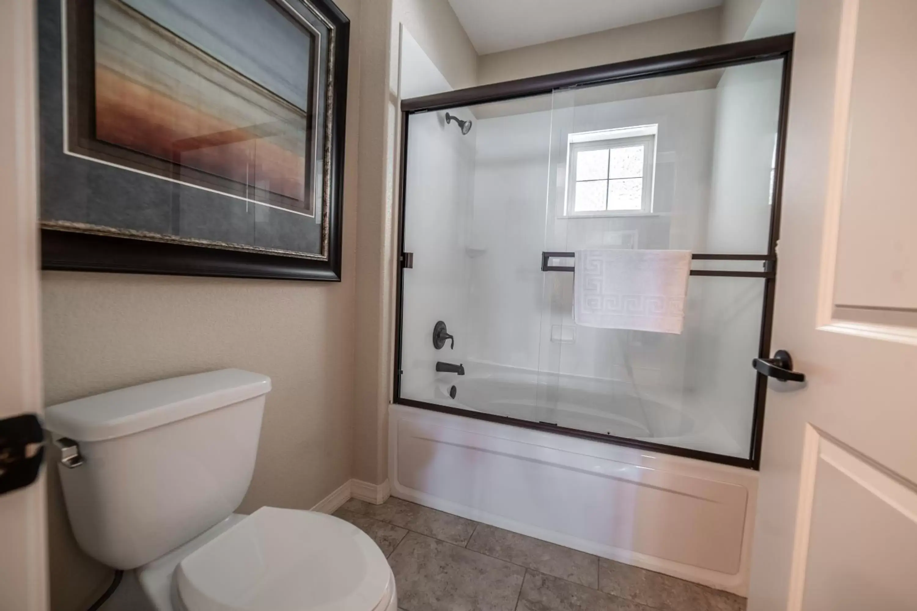 Shower, Bathroom in Majestic at Table Rock