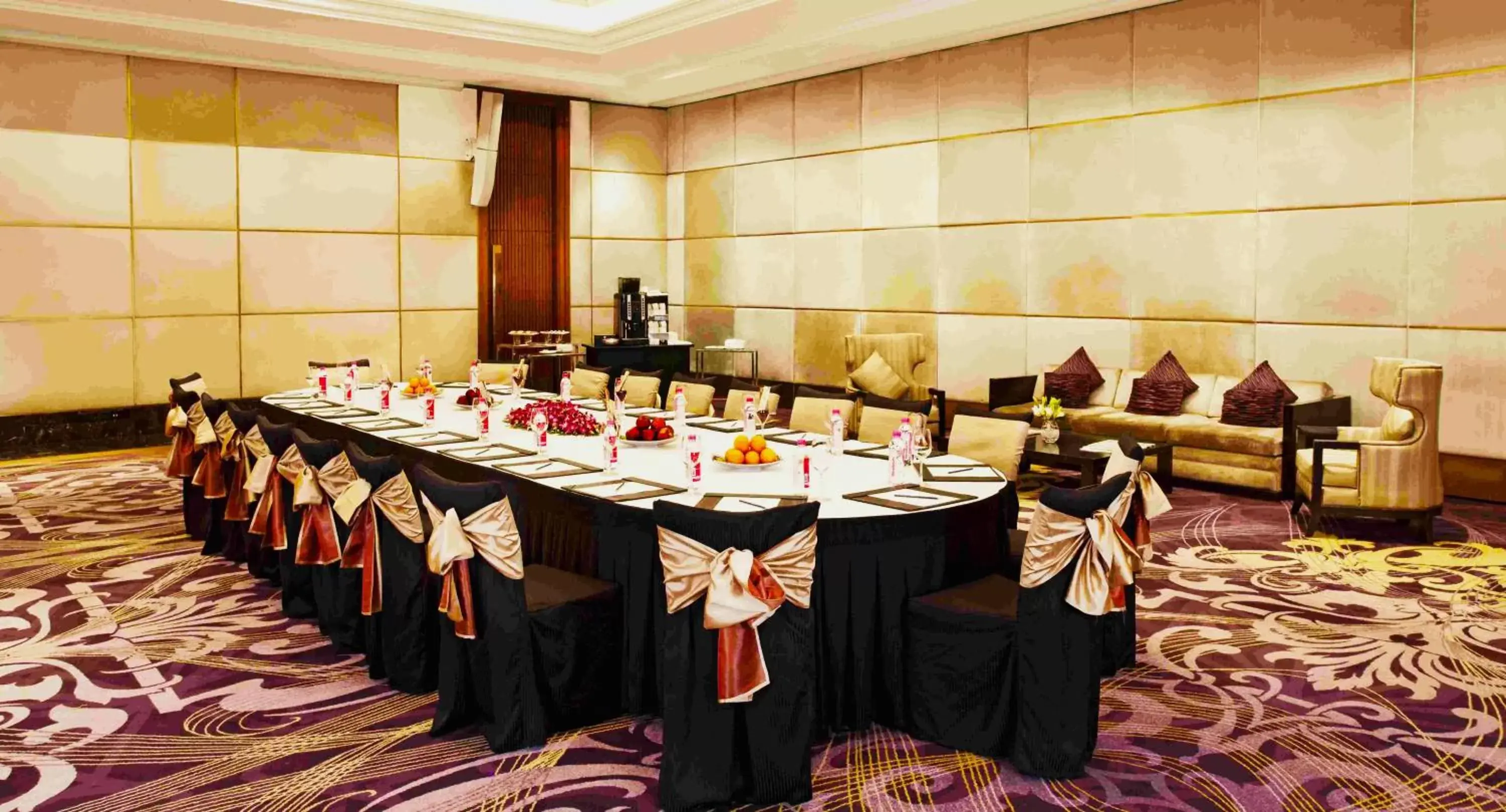 Meeting/conference room in Holiday Inn New Delhi Mayur Vihar Noida, an IHG Hotel