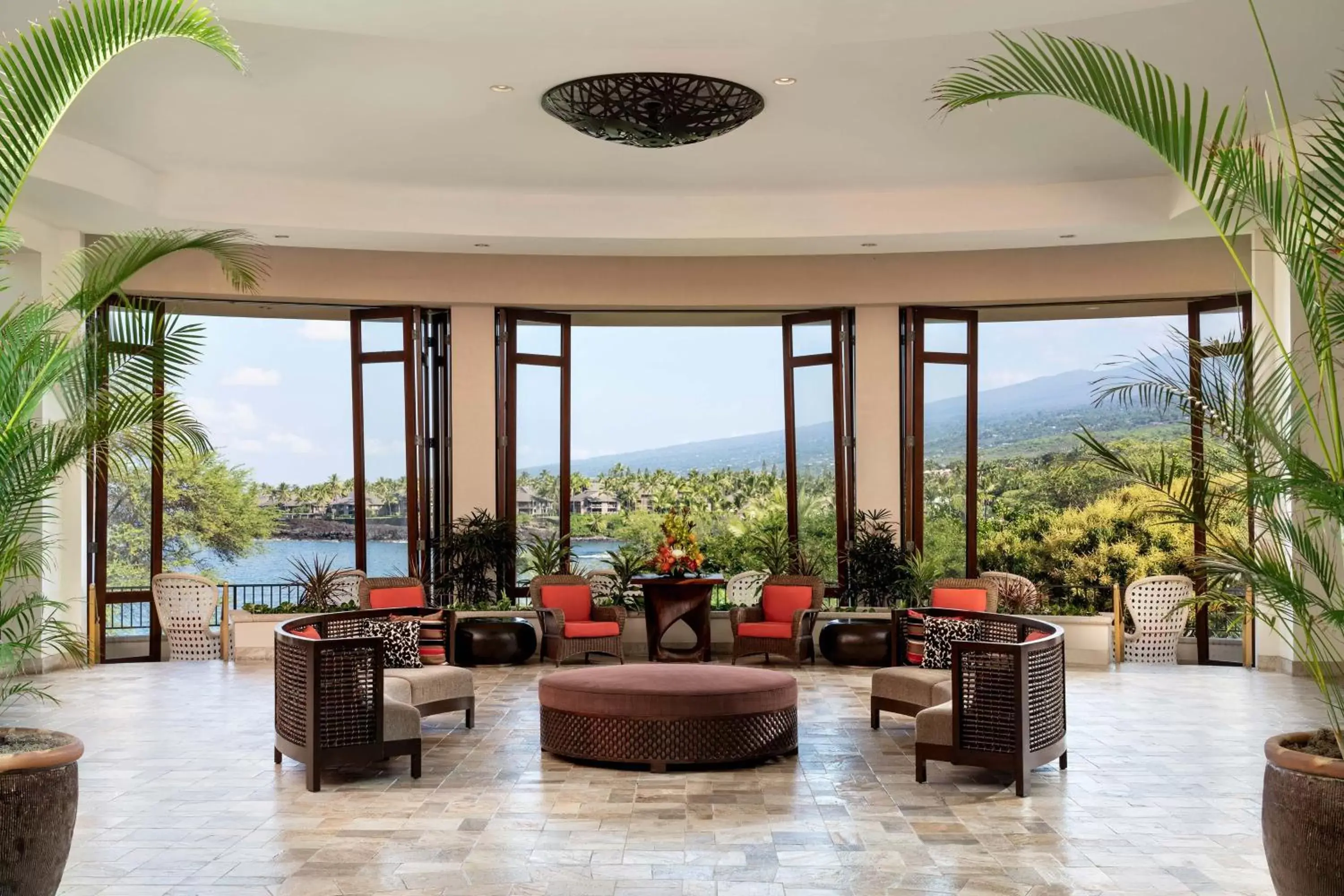 Lobby or reception in Outrigger Kona Resort and Spa