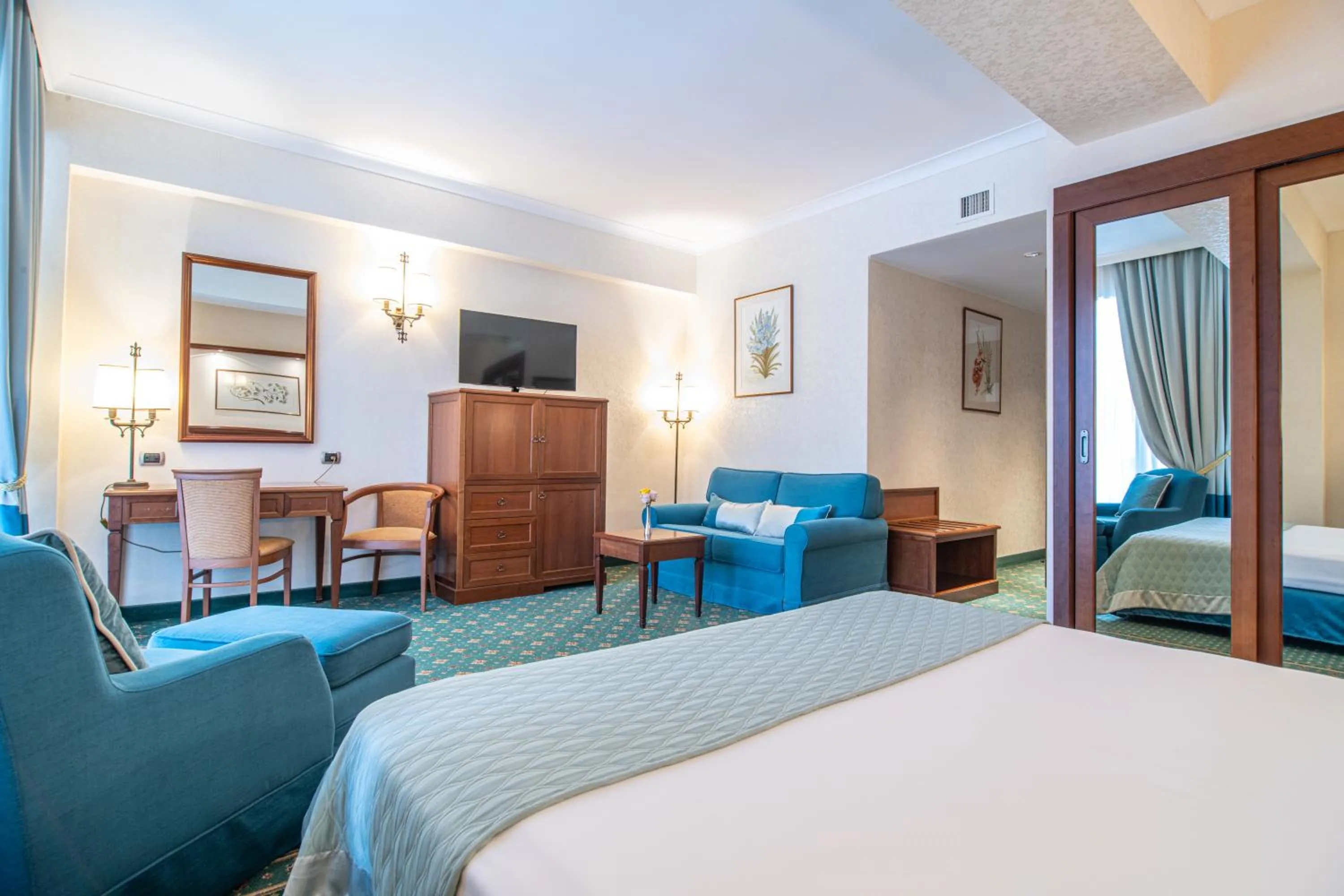 Bed in Lux Garden Hotel