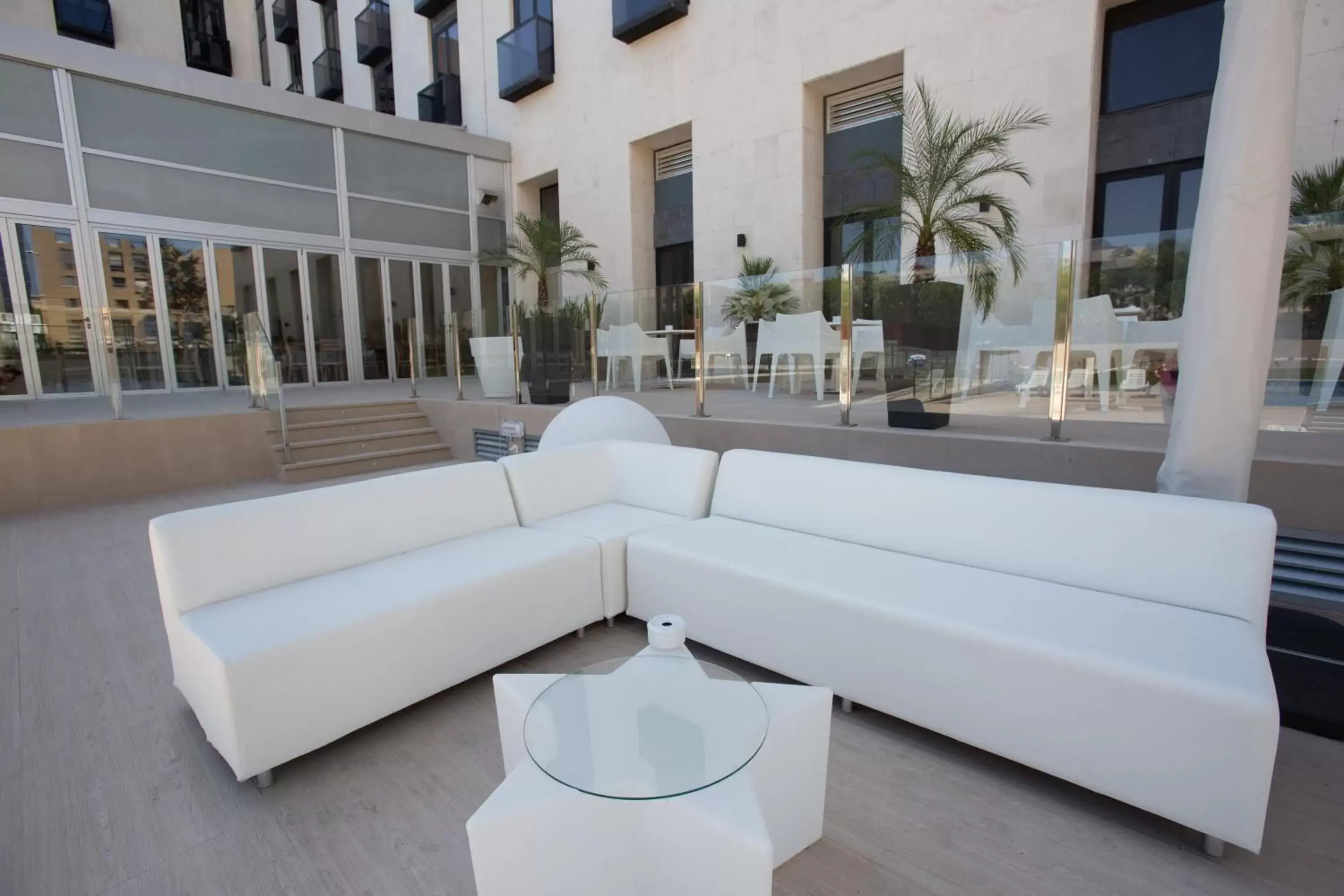 Garden, Seating Area in M.A. Hotel Sevilla Congresos