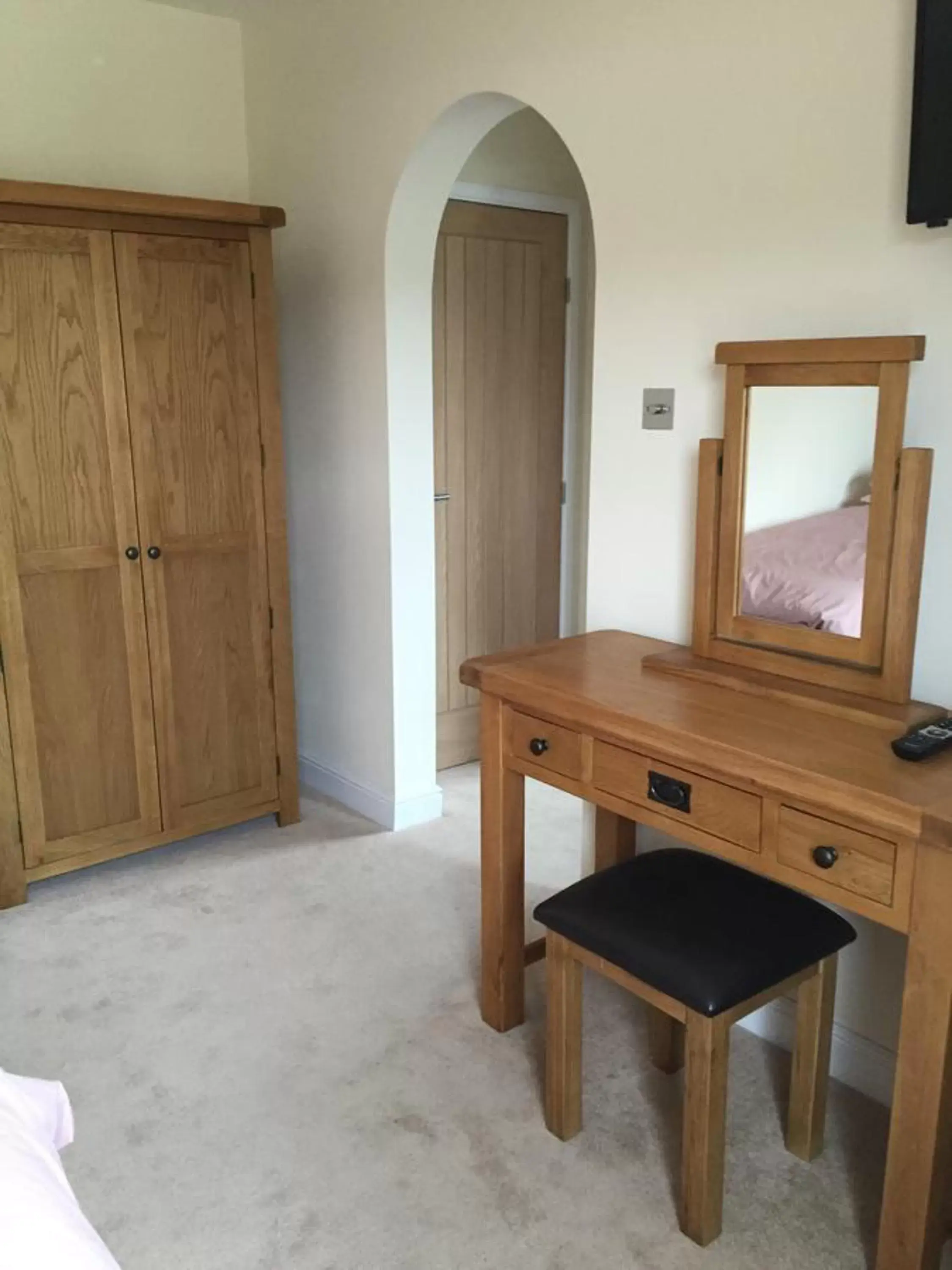 Bedroom, TV/Entertainment Center in Bryn Derwen