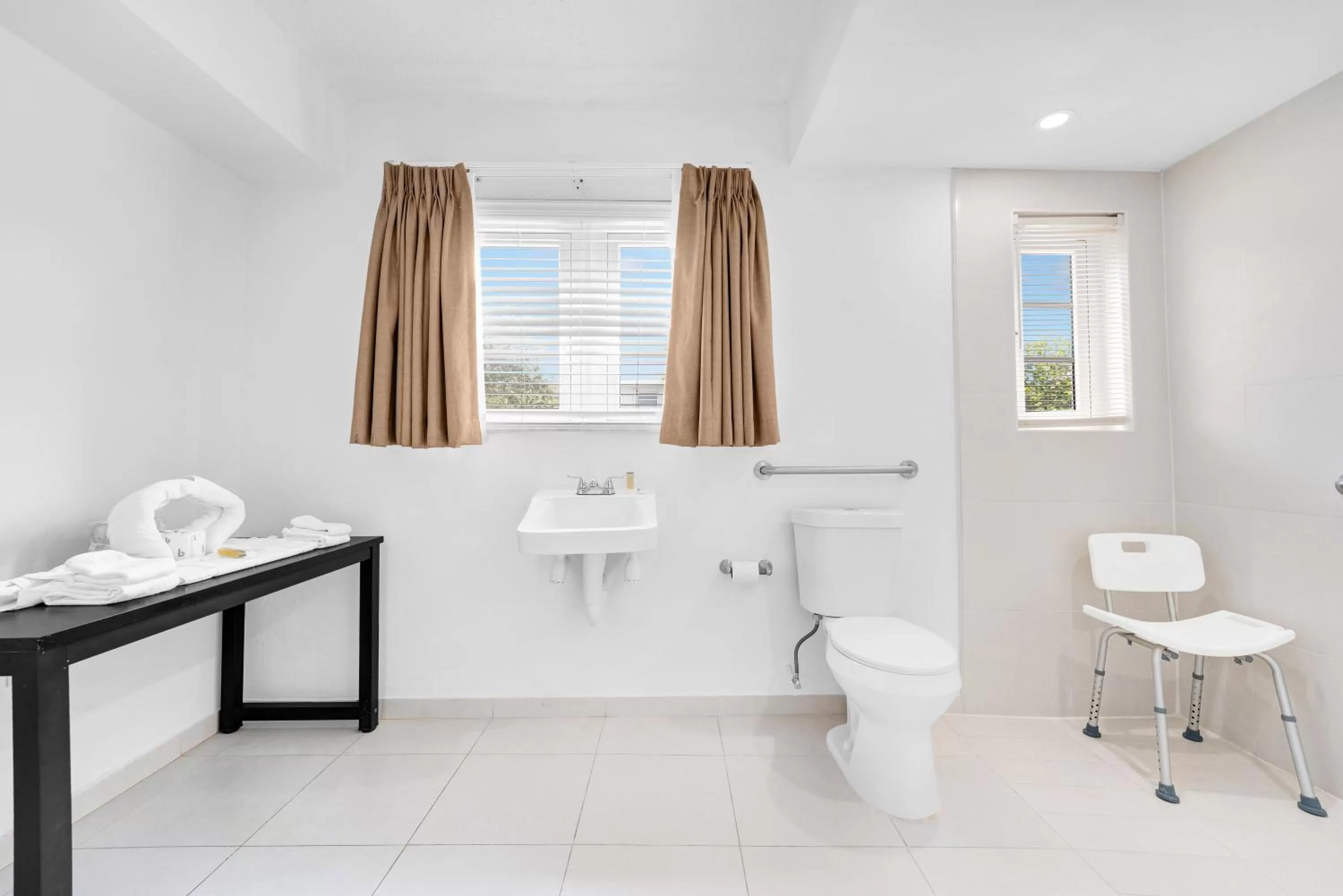 Bathroom in Travelodge by Wyndham Miami Biscayne Bay