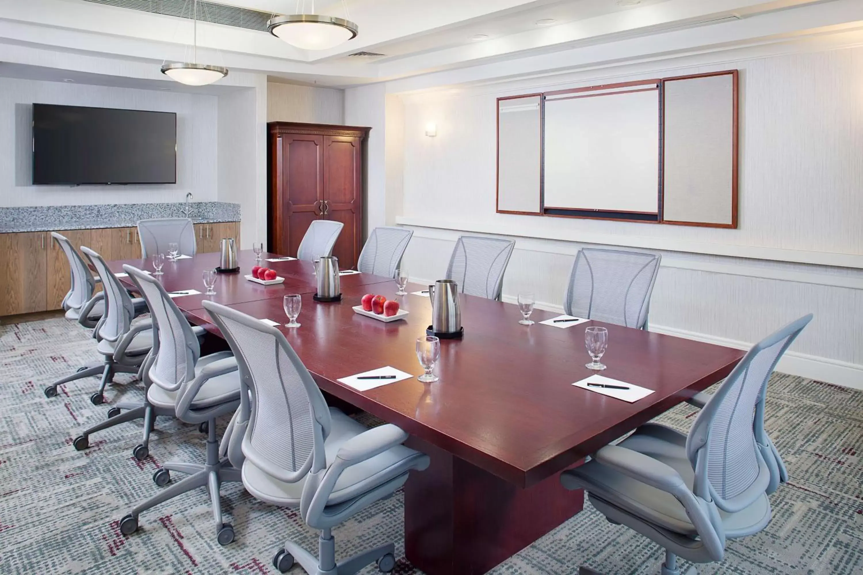 Meeting/conference room in Hilton Atlanta Perimeter Suites
