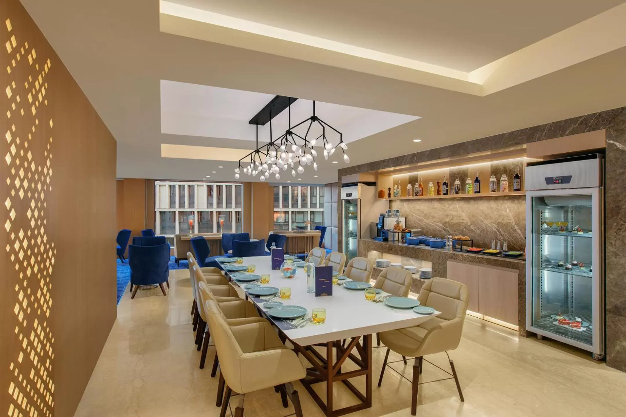 Lounge or bar, Restaurant/Places to Eat in Novotel Ahmedabad