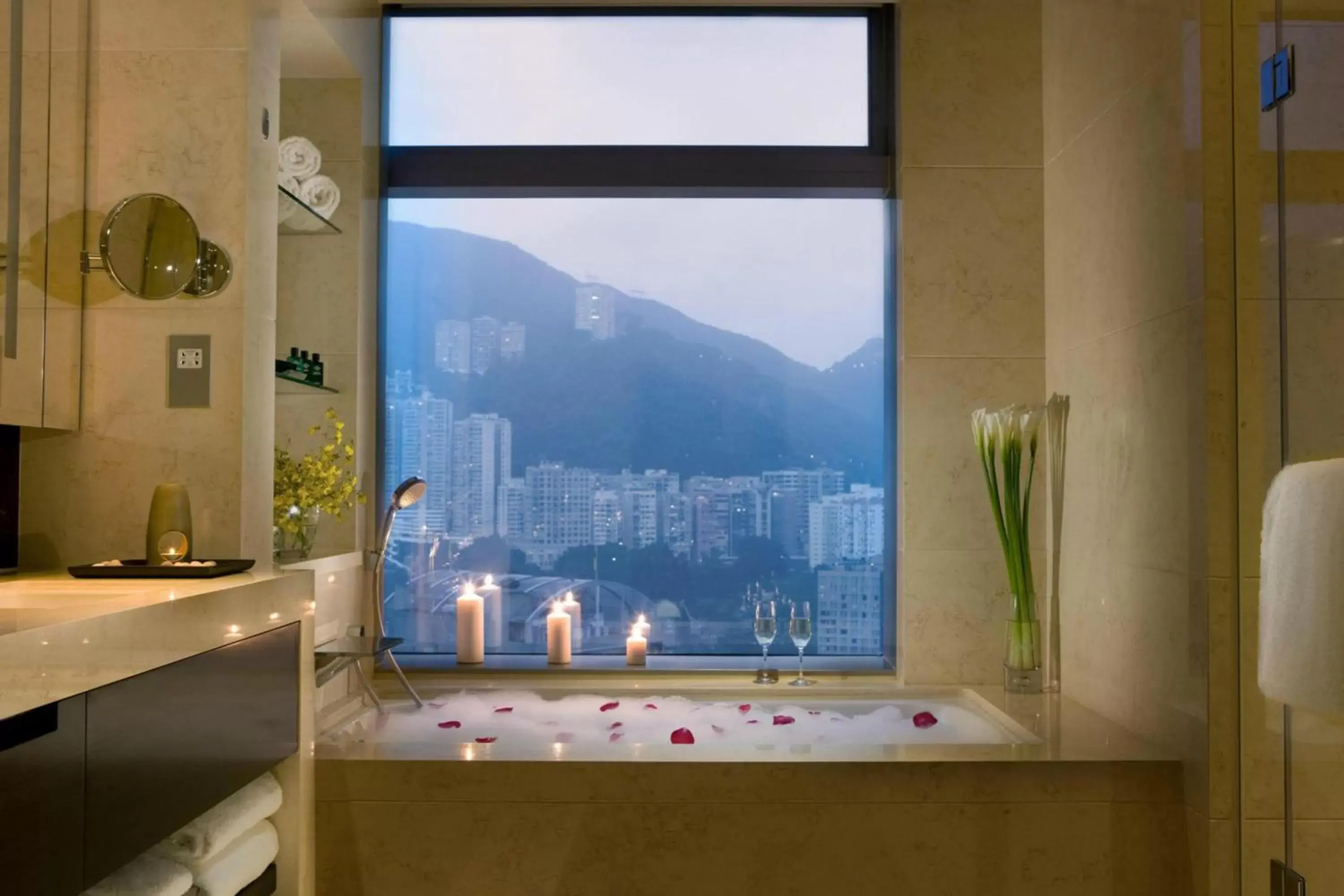 Bathroom in Crowne Plaza Hong Kong Causeway Bay, an IHG Hotel