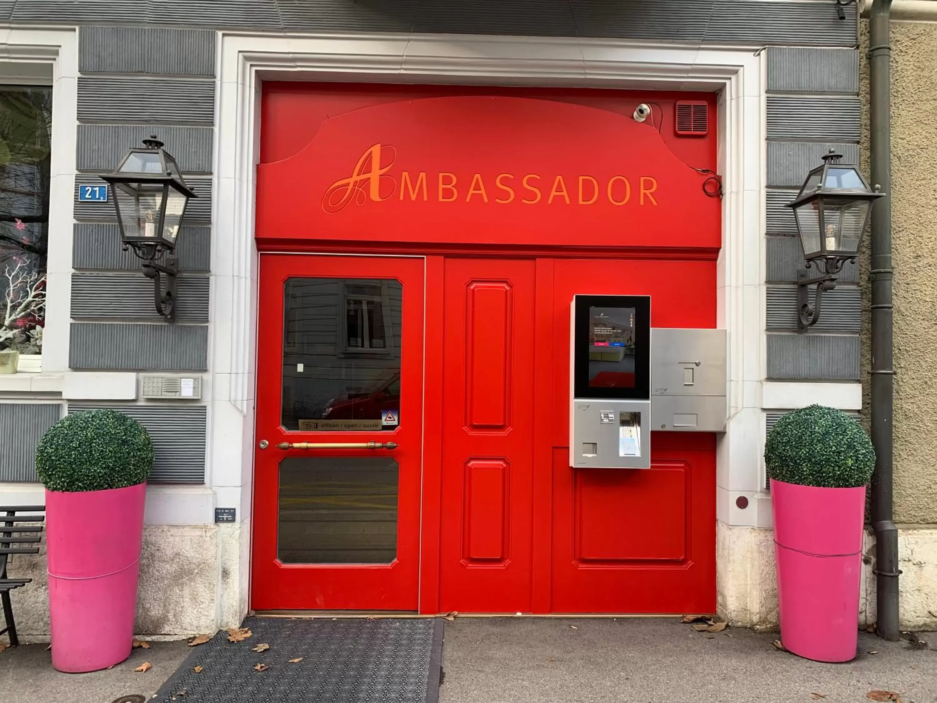 Facade/entrance in Hotel Ambassador