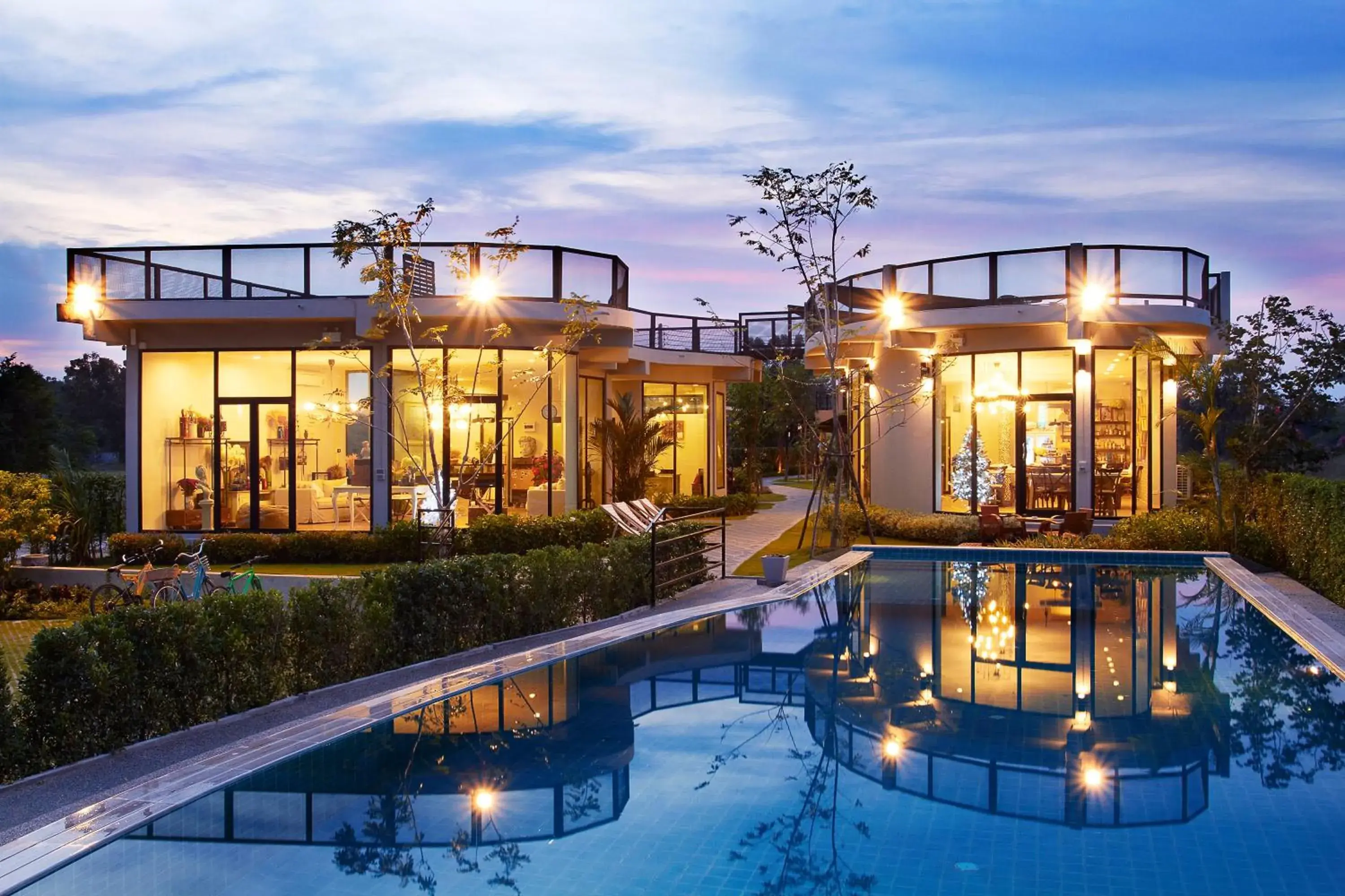 Swimming pool in L'air Du Pran Swimming pool in L'air Du Pran