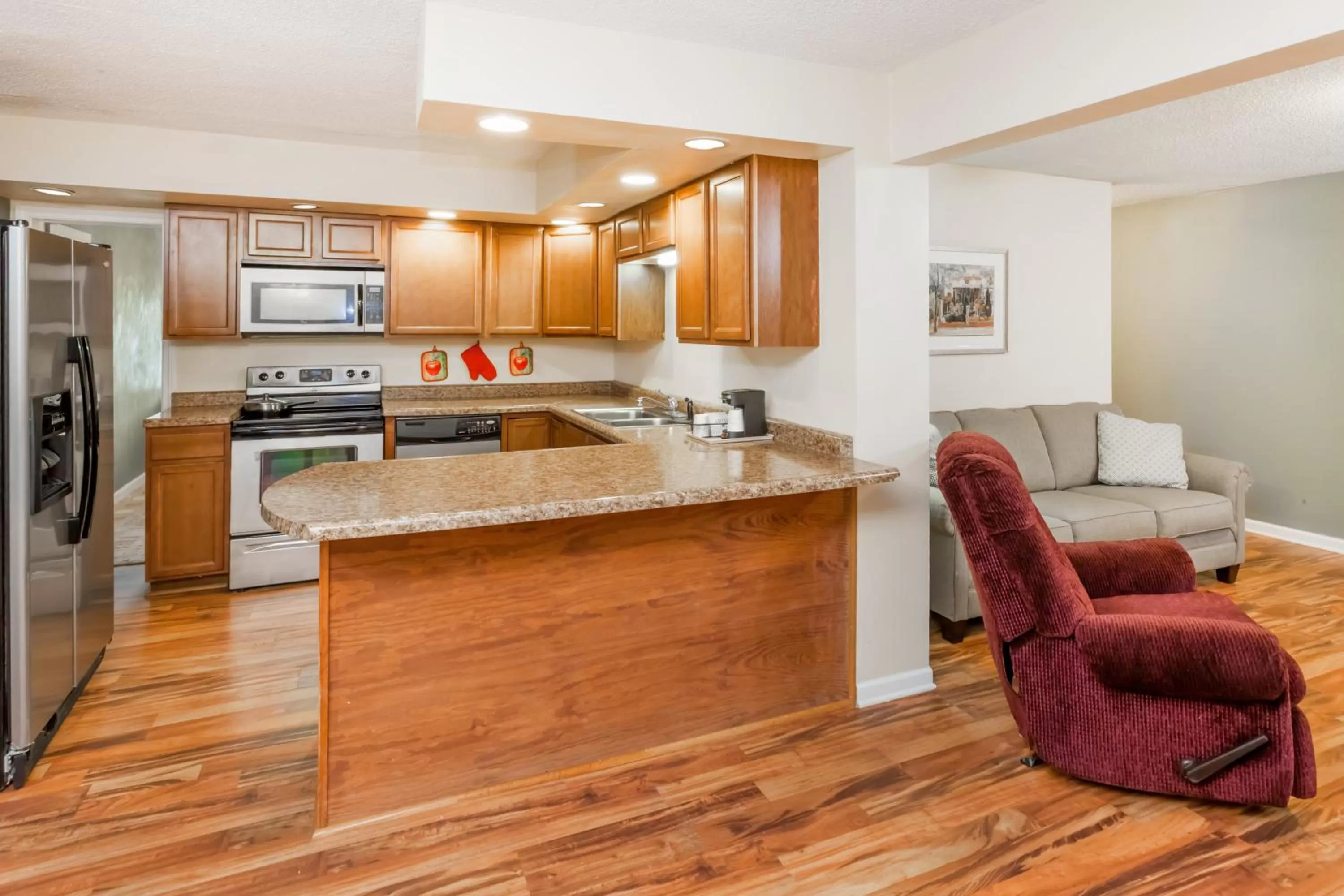 Kitchen or kitchenette in Baymont by Wyndham Peoria