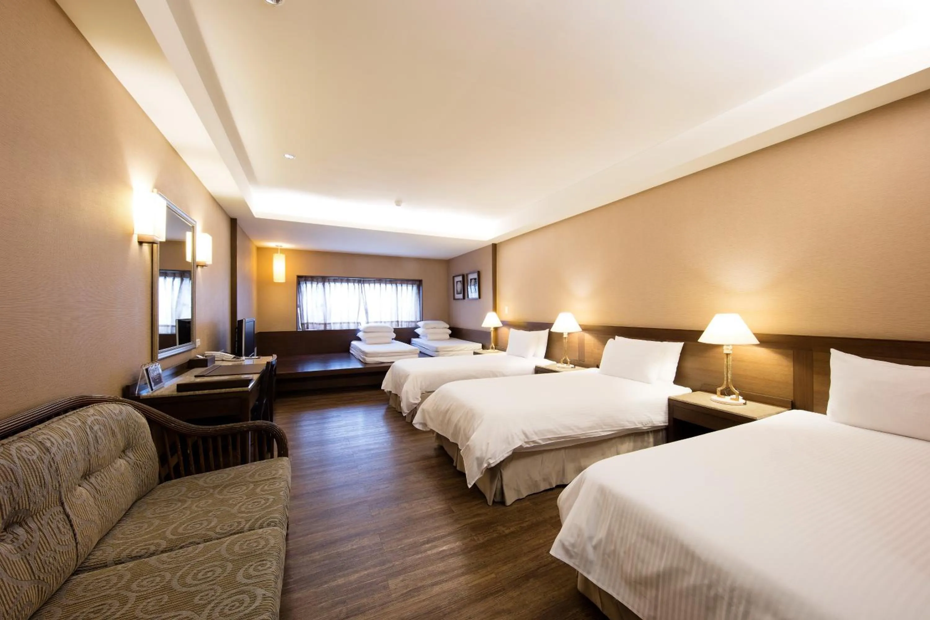 Photo of the whole room, Bed in Great Roots Forestry Spa Resort