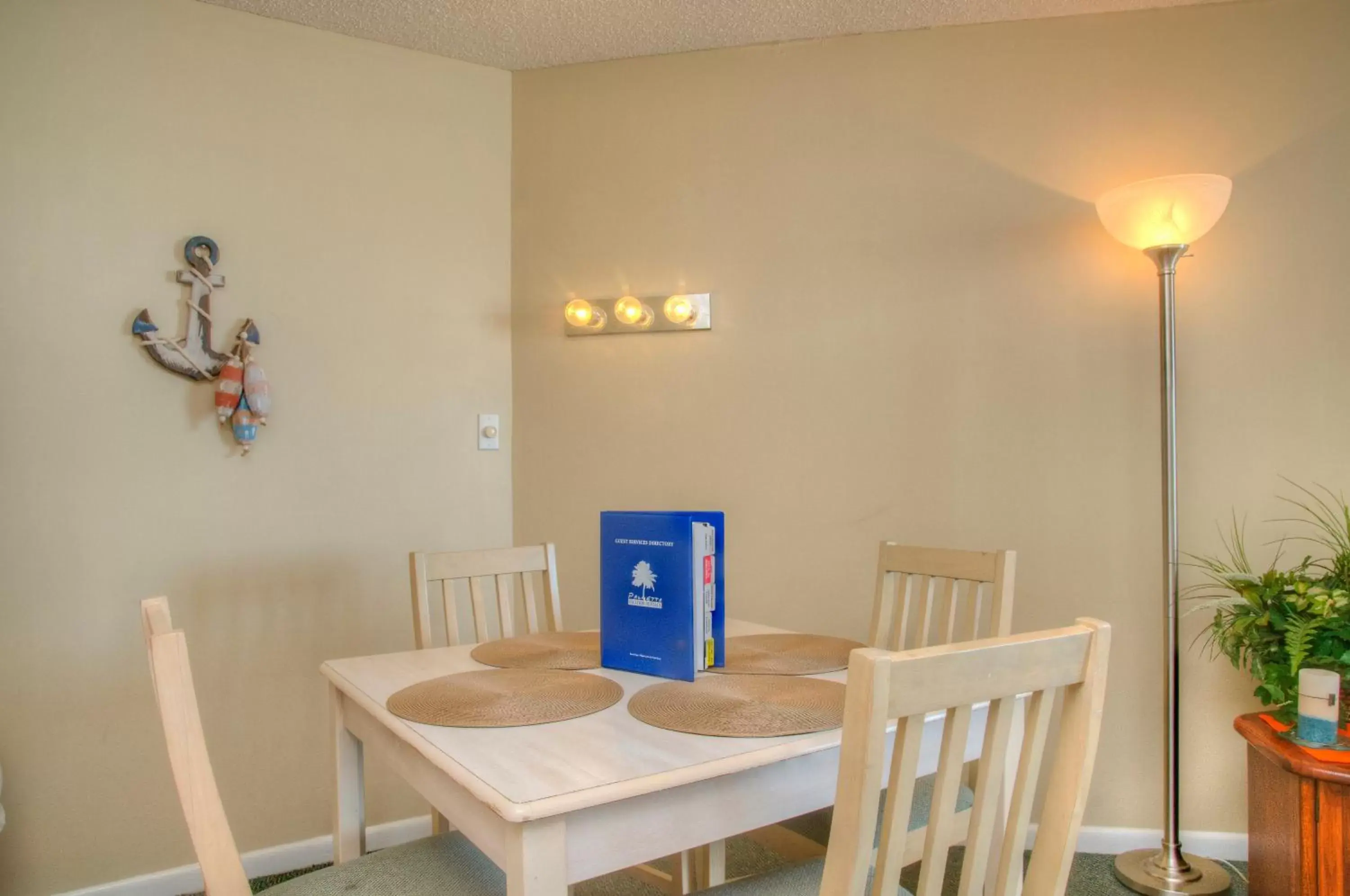 Dining Area in Ocean Forest Plaza by Palmetto Vacations