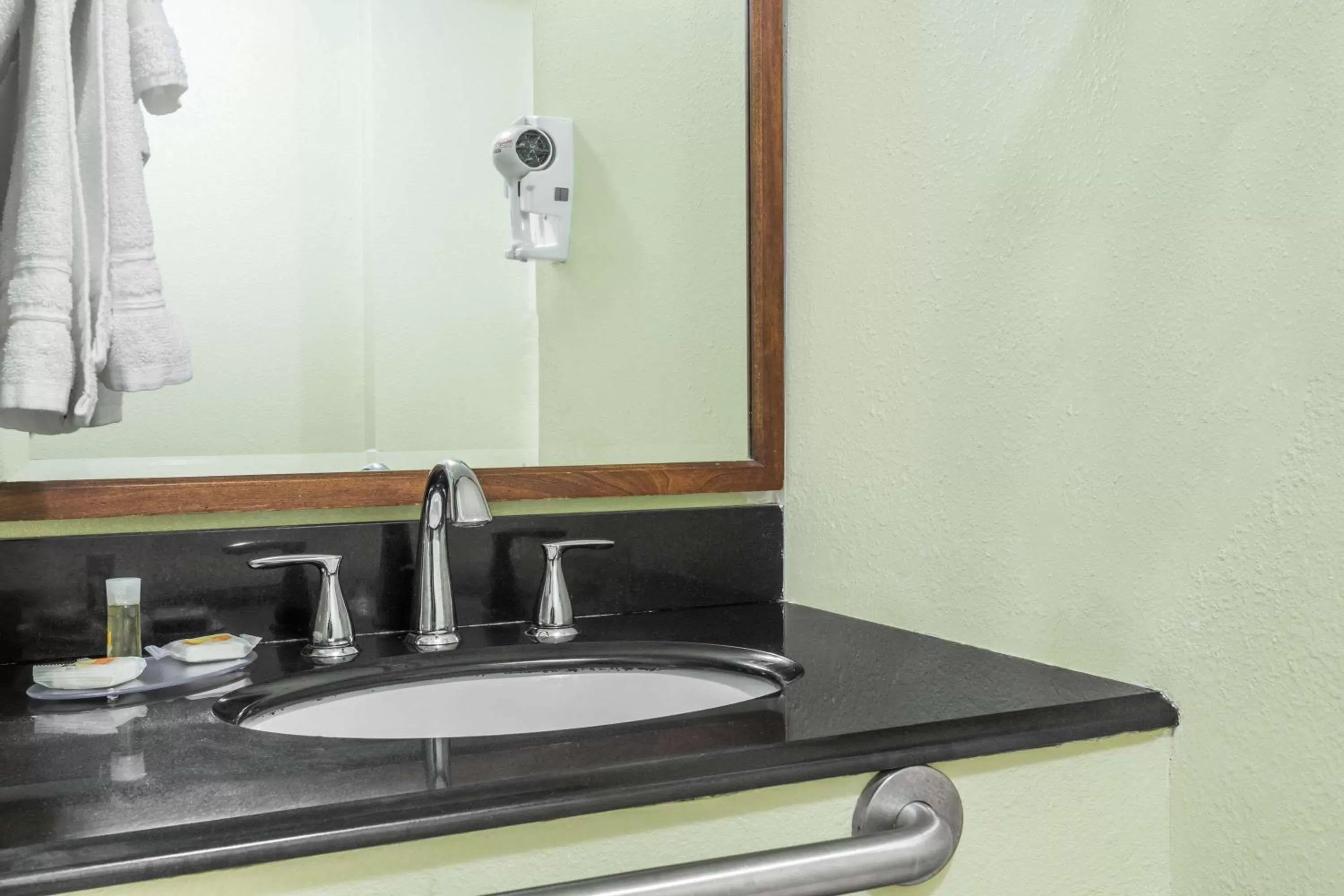 Bathroom in Days Inn by Wyndham Pensacola - Historic Downtown