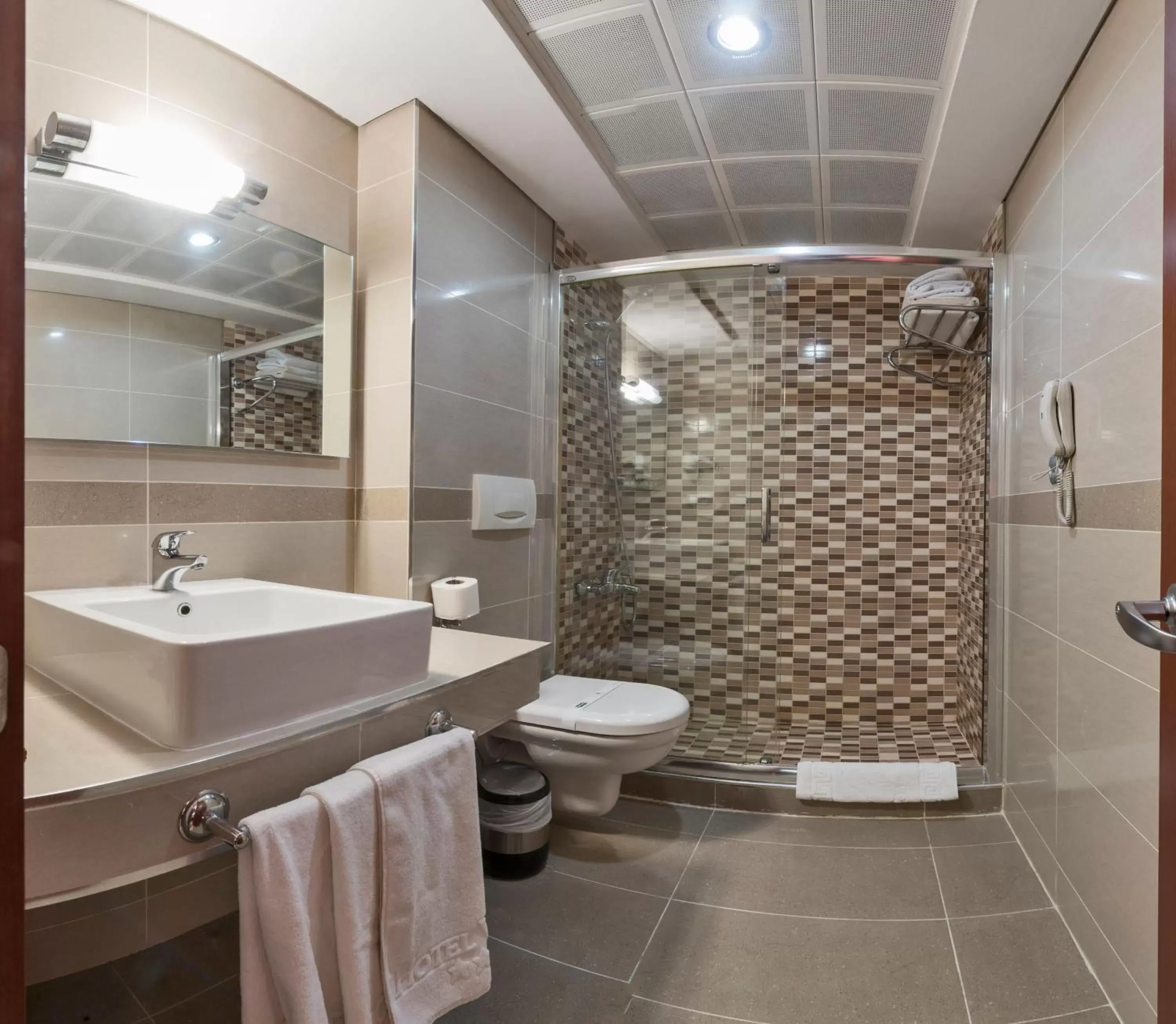 Toilet, Bathroom in Vicenza Hotel