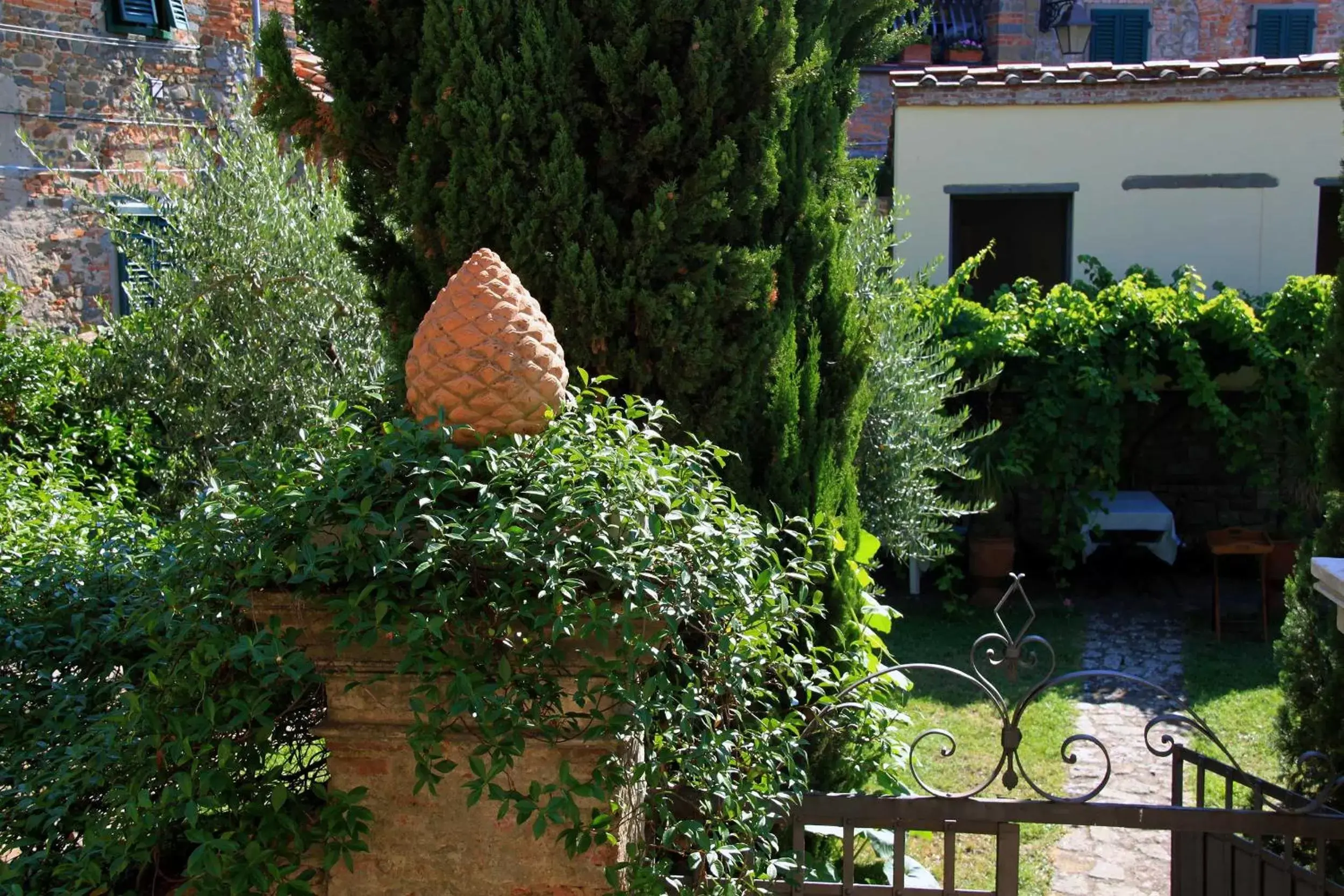 Garden in antica casa "le rondini"