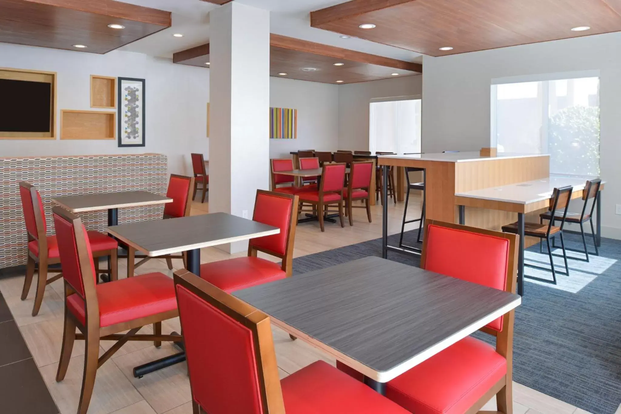 Breakfast, Restaurant/Places to Eat in Holiday Inn Express Hotel & Suites Abilene Mall South, an IHG Hotel