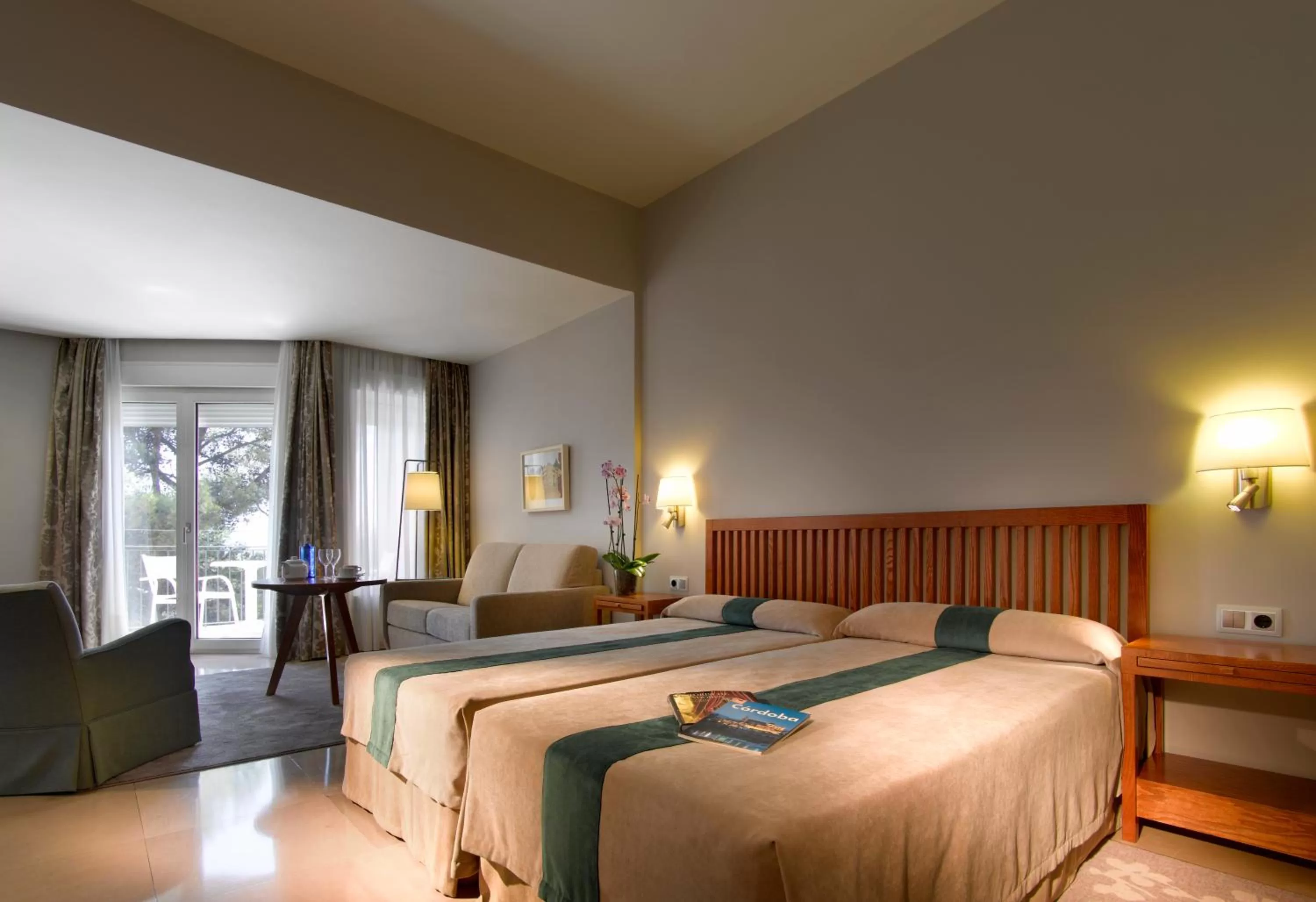 Balcony/Terrace, Bed in Parador de Cordoba