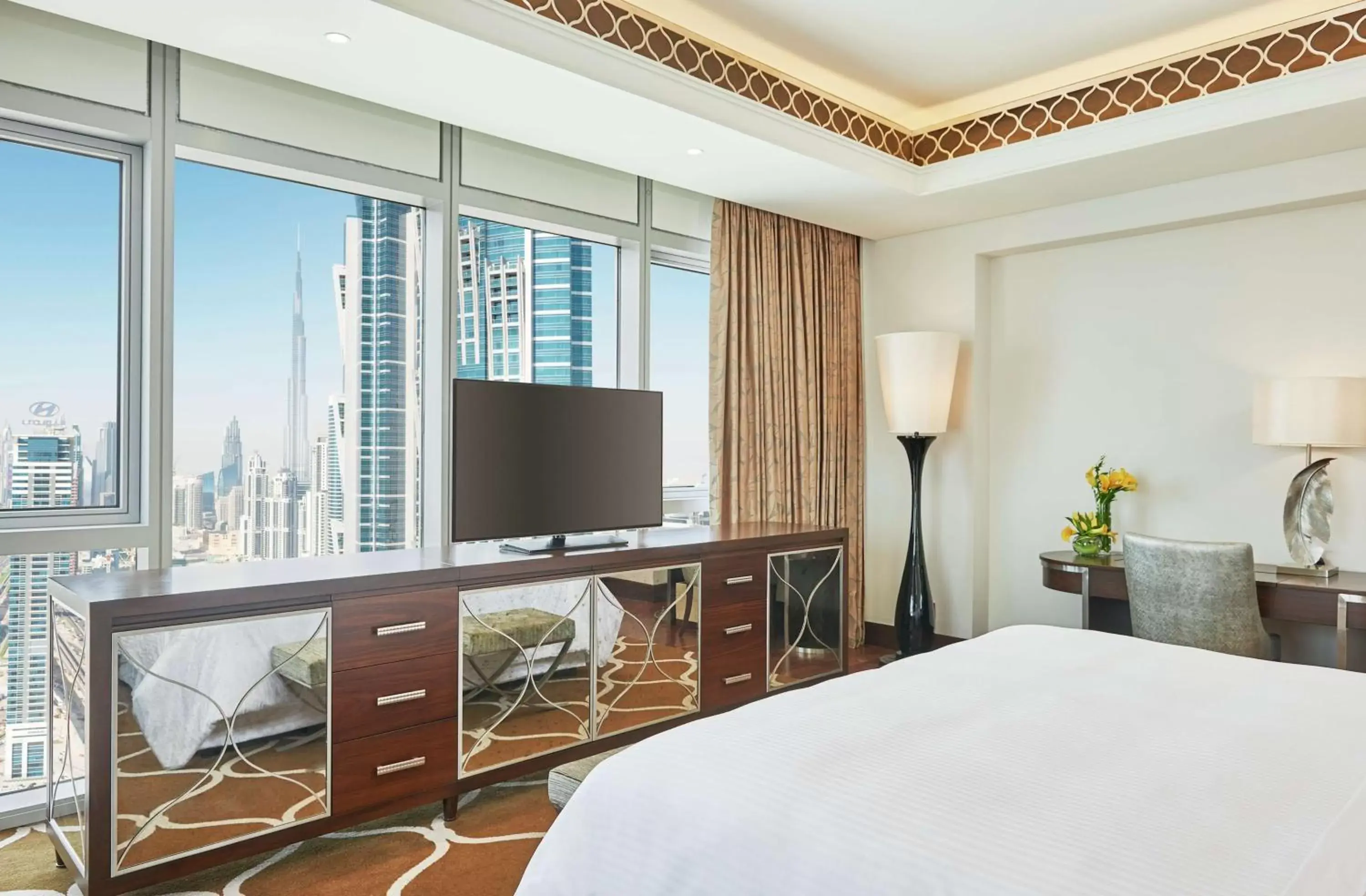 Bedroom, TV/Entertainment Center in Hilton Dubai Al Habtoor City