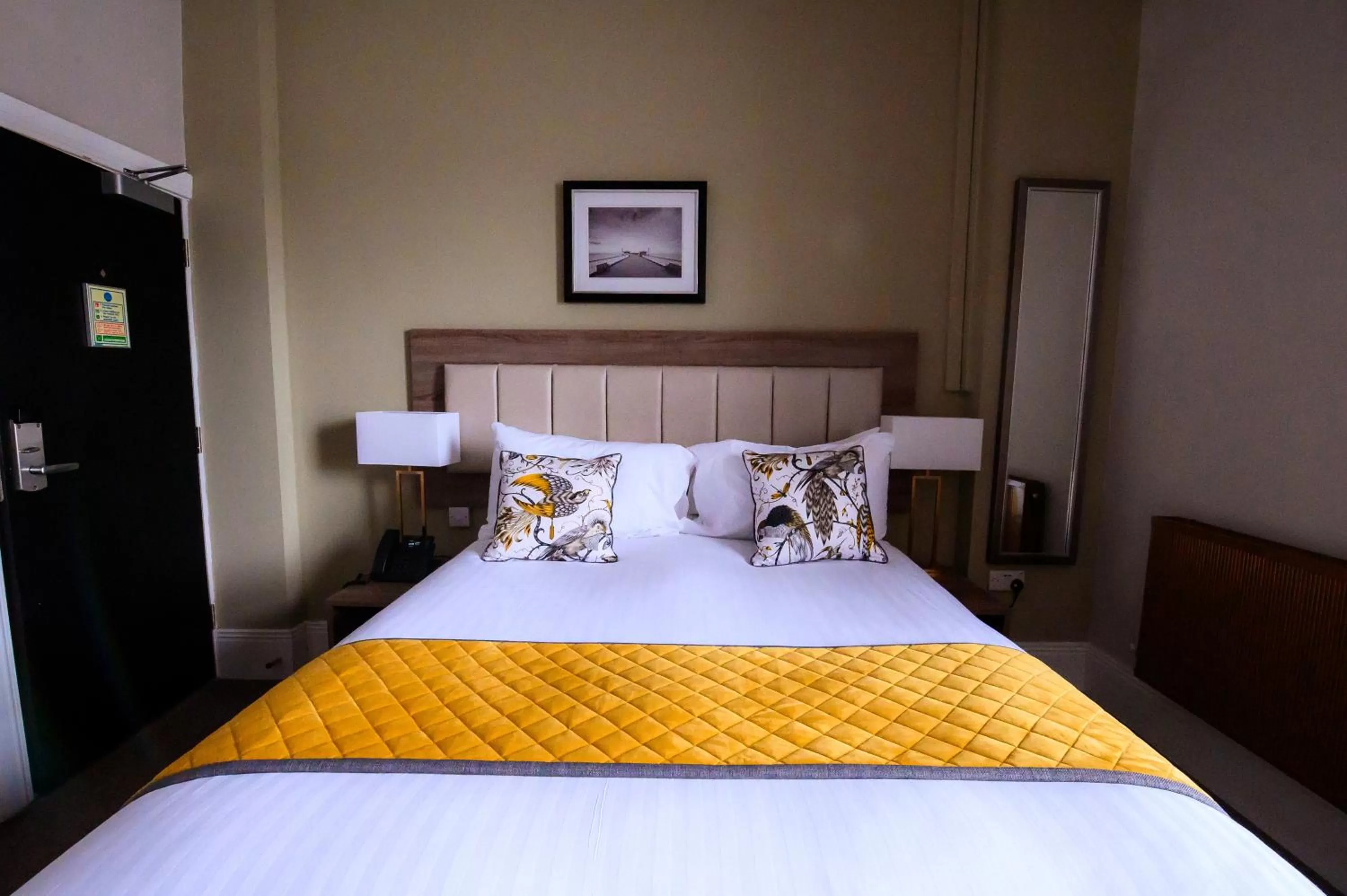 Bedroom, Bed in Llandudno Bay Hotel