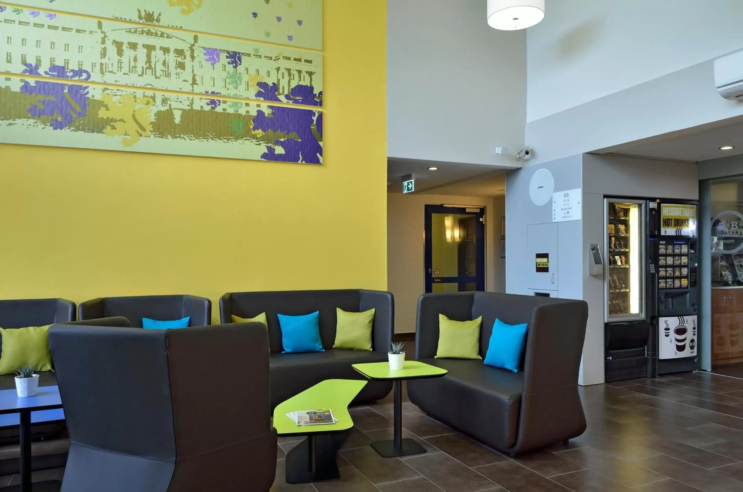 Lobby or reception, Seating Area in B&B Hotel Braunschweig-Nord