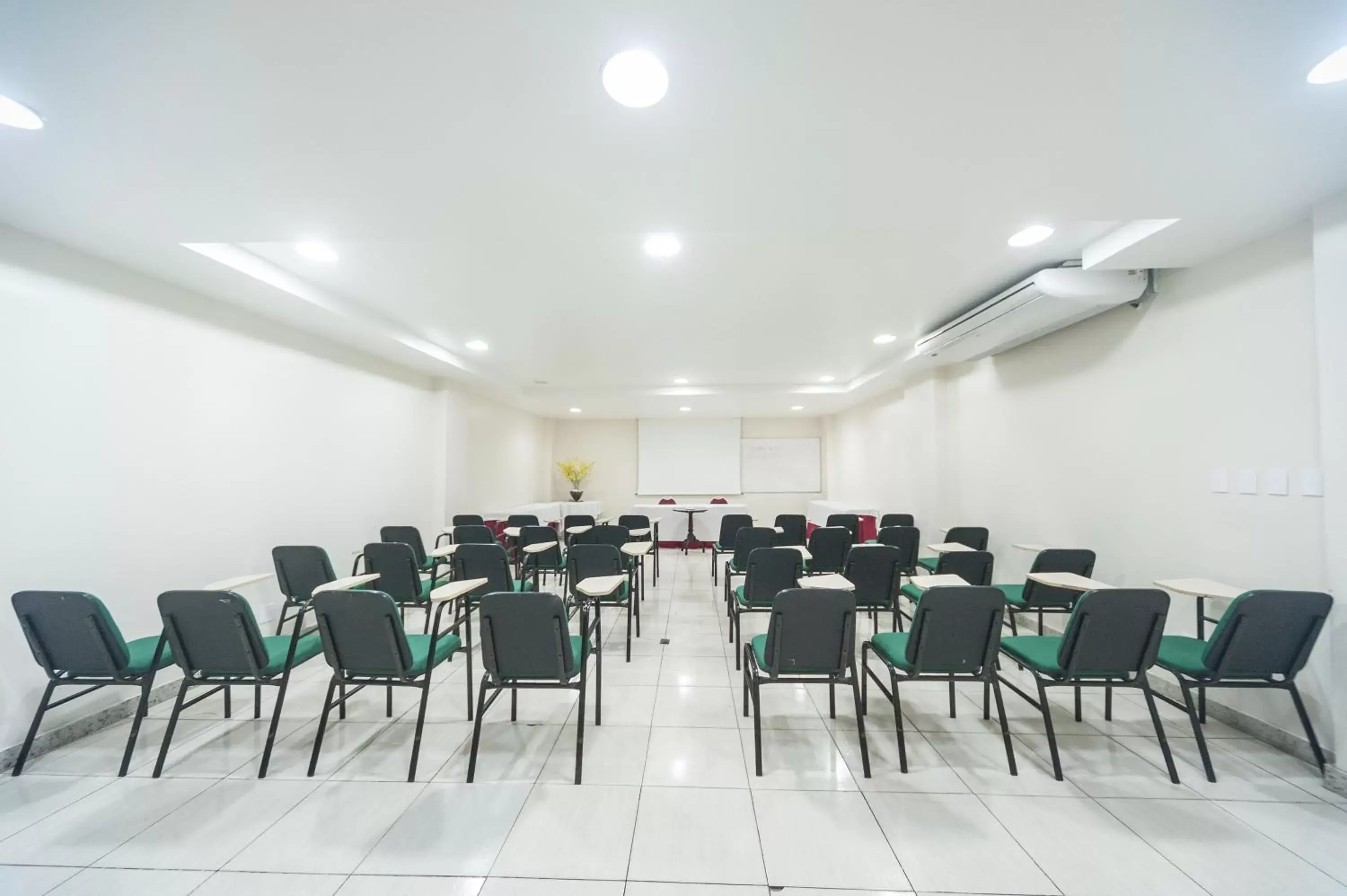 Meeting/conference room in Golden Park Salvador