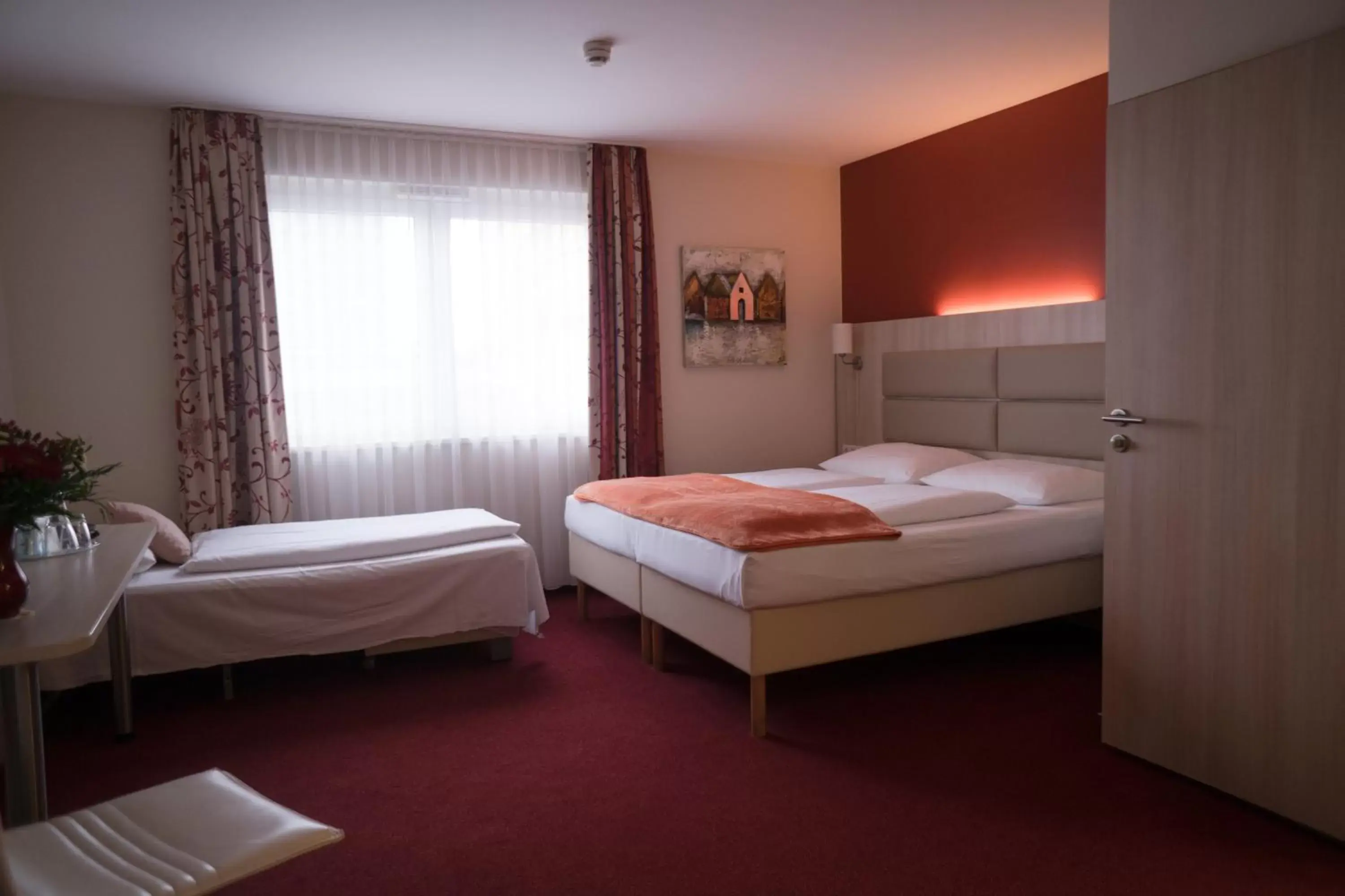 Triple Room in Hotel Rödelheimer Hof - Am Wasserturm Triple Room in Hotel Rödelheimer Hof - Am Wasserturm