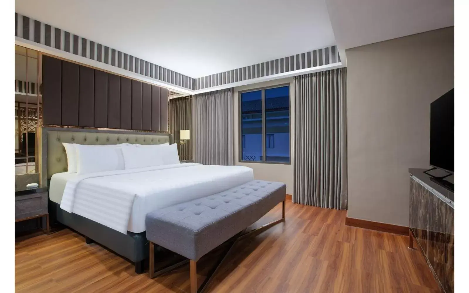 Bedroom, Bed in The Alana Hotel & Conference Center Malioboro Yogyakarta by ASTON