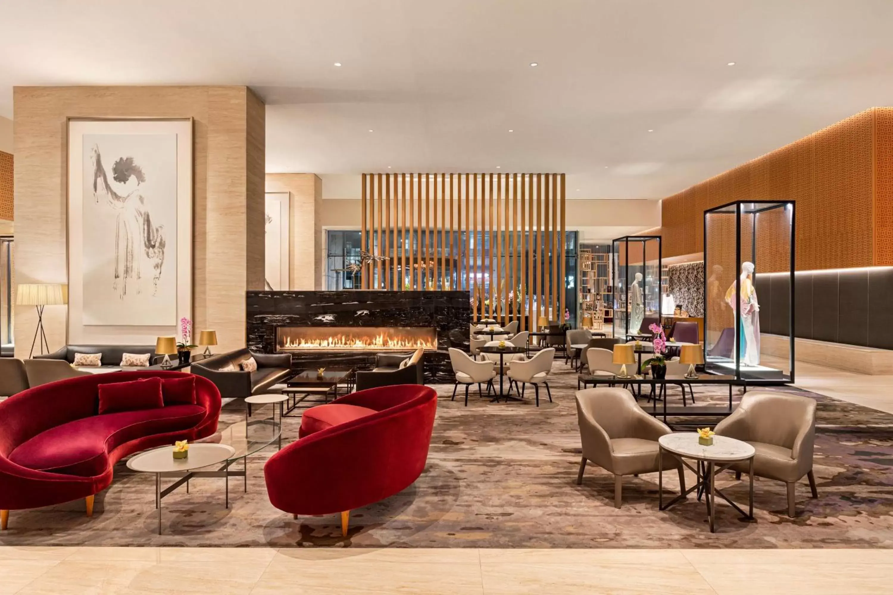 Lobby or reception, Lounge/Bar in Shangri-La Toronto