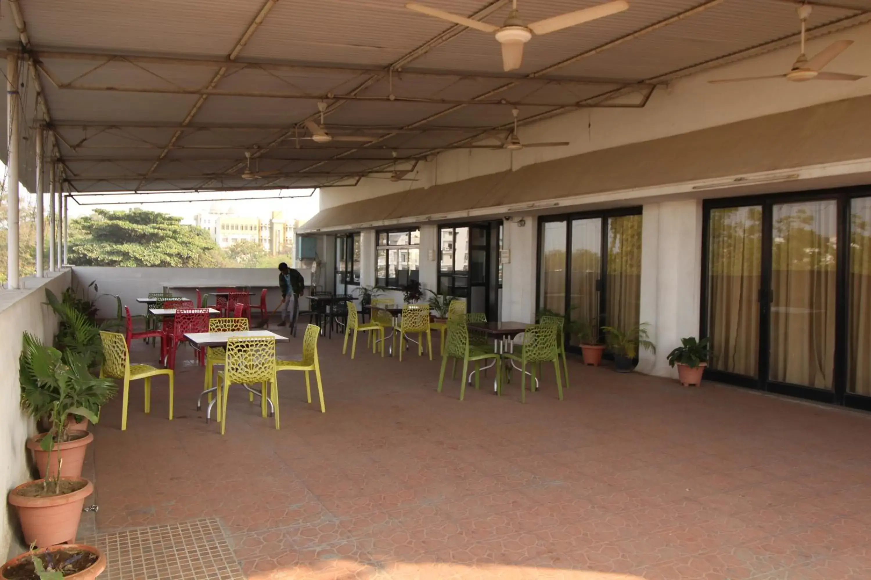 Balcony/Terrace, Restaurant/Places to Eat in Hotel Girnar