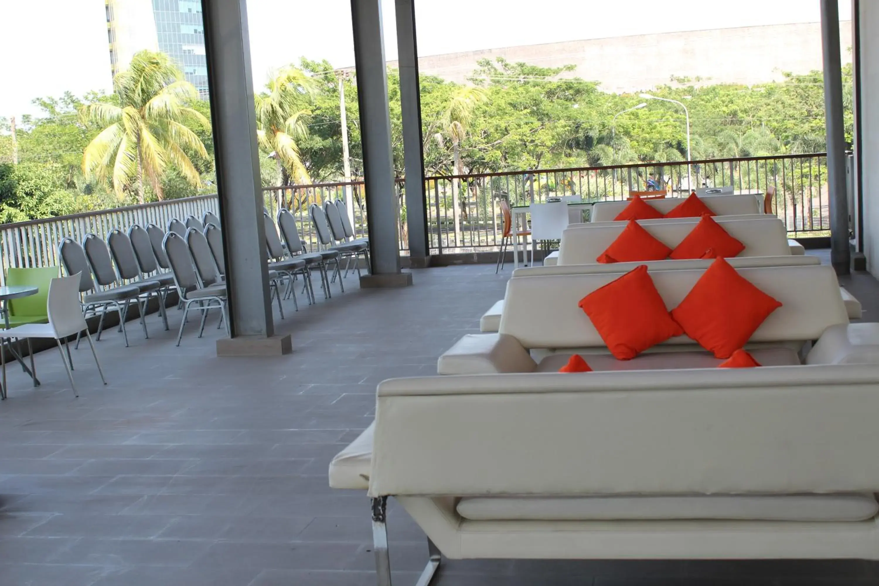 Balcony/Terrace, Seating Area in Harris Hotel Sentul City Bogor