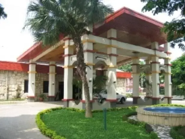 Facade/entrance in Capricorn International Hotel Facade/entrance in Capricorn International Hotel