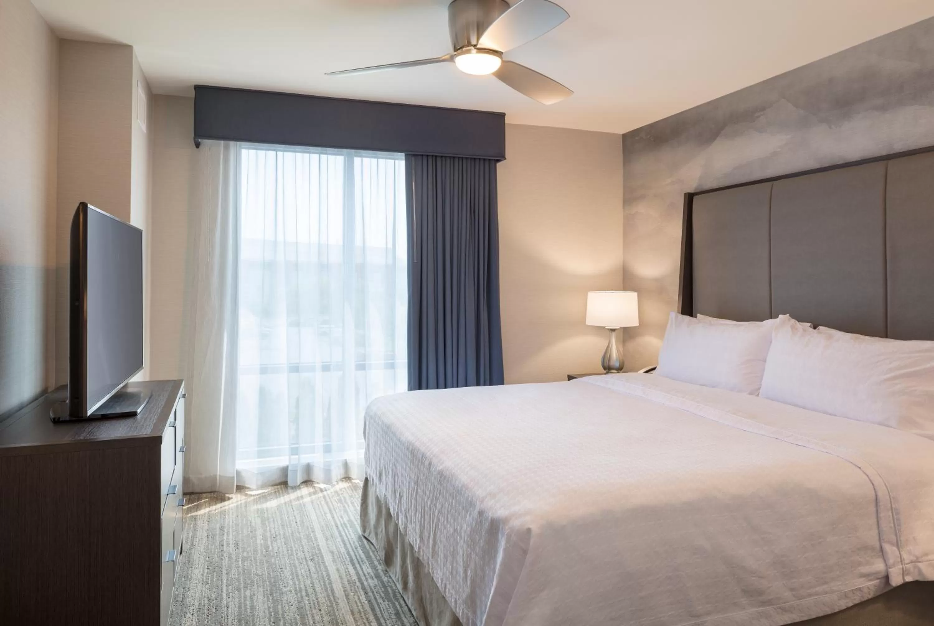 Bedroom, Bed in Homewood Suites by Hilton Needham Boston