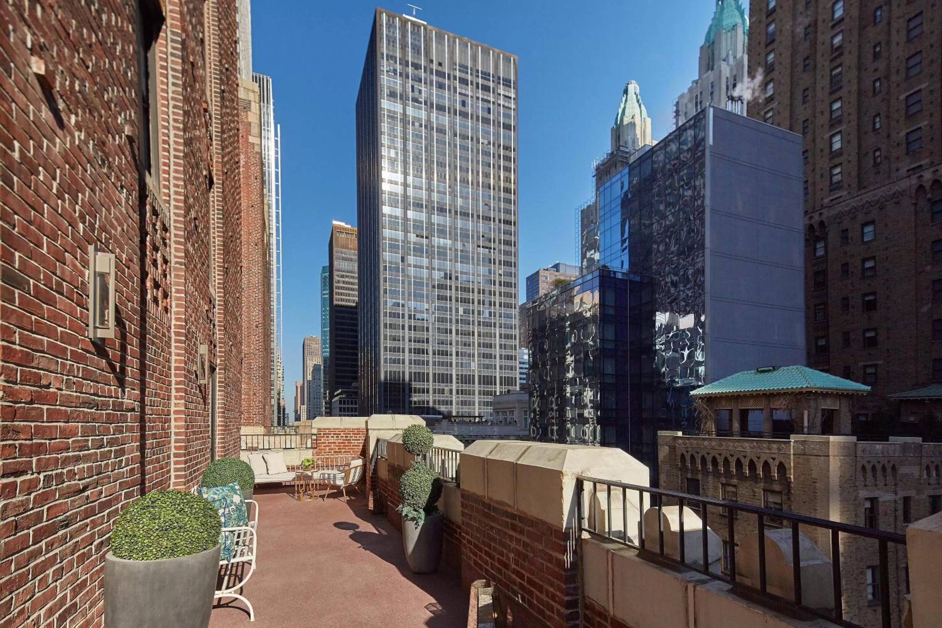 Photo of the whole room in The Lexington Hotel, Autograph Collection