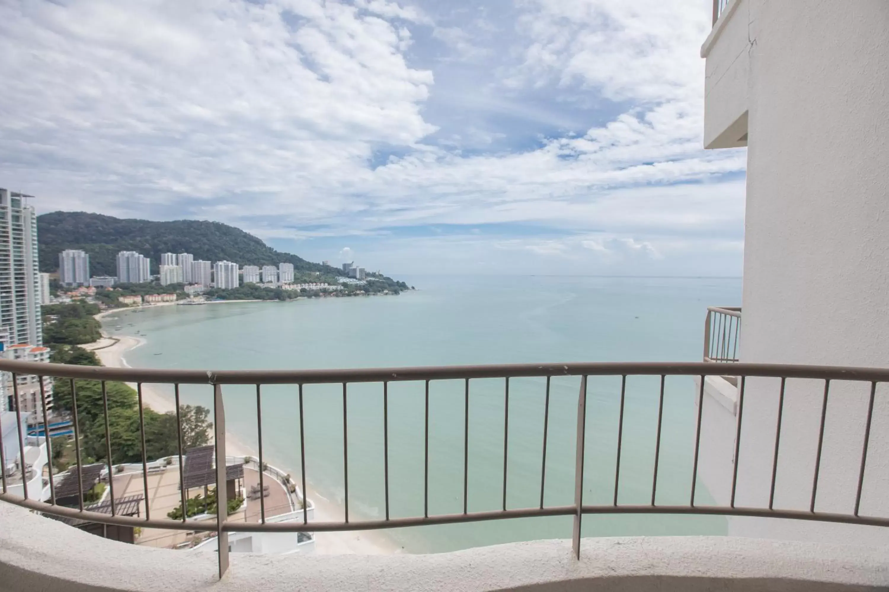 Balcony/Terrace in Rainbow Paradise Beach Resort