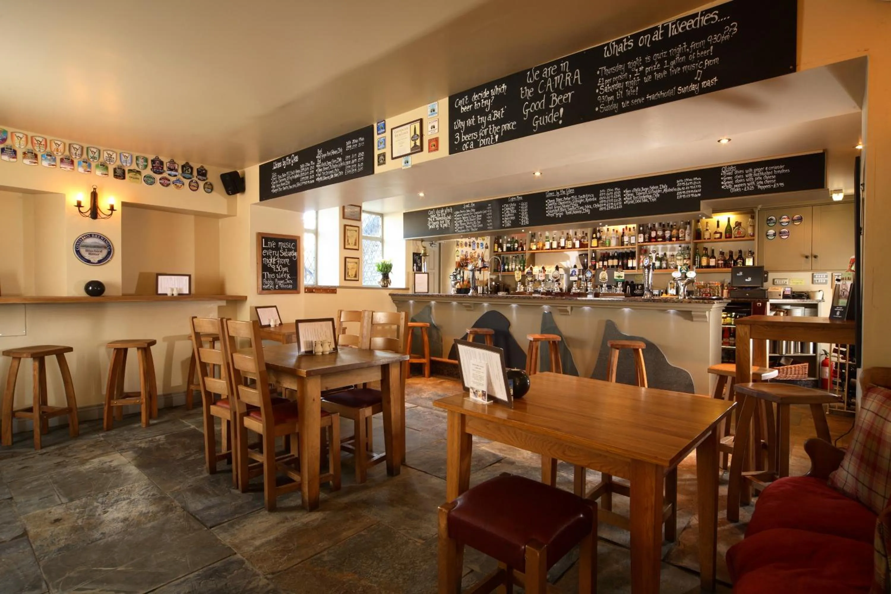 Lounge or bar in Tweedies Bar and Lodge