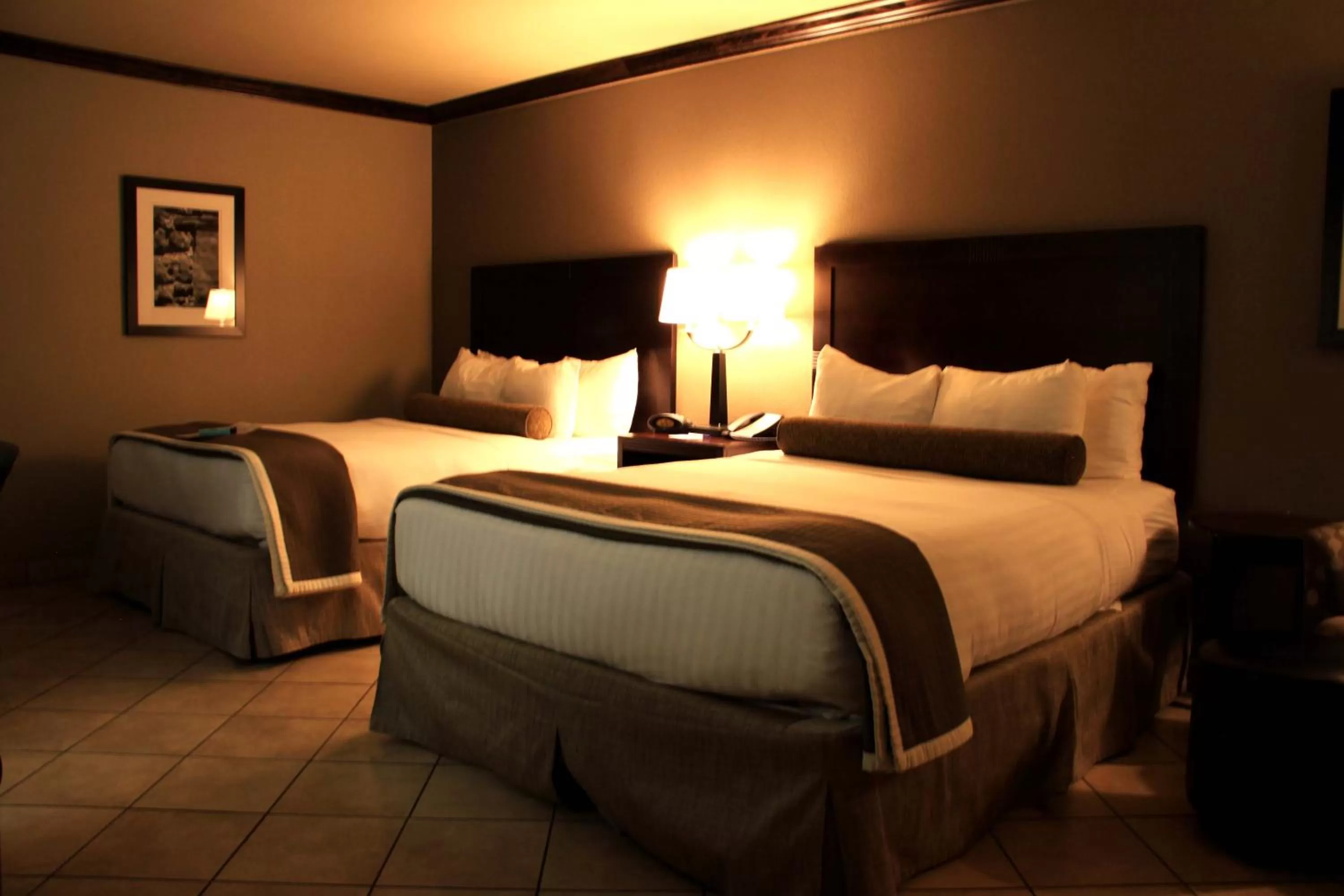 Bedroom, Bed in Best Western Plus Raton Hotel