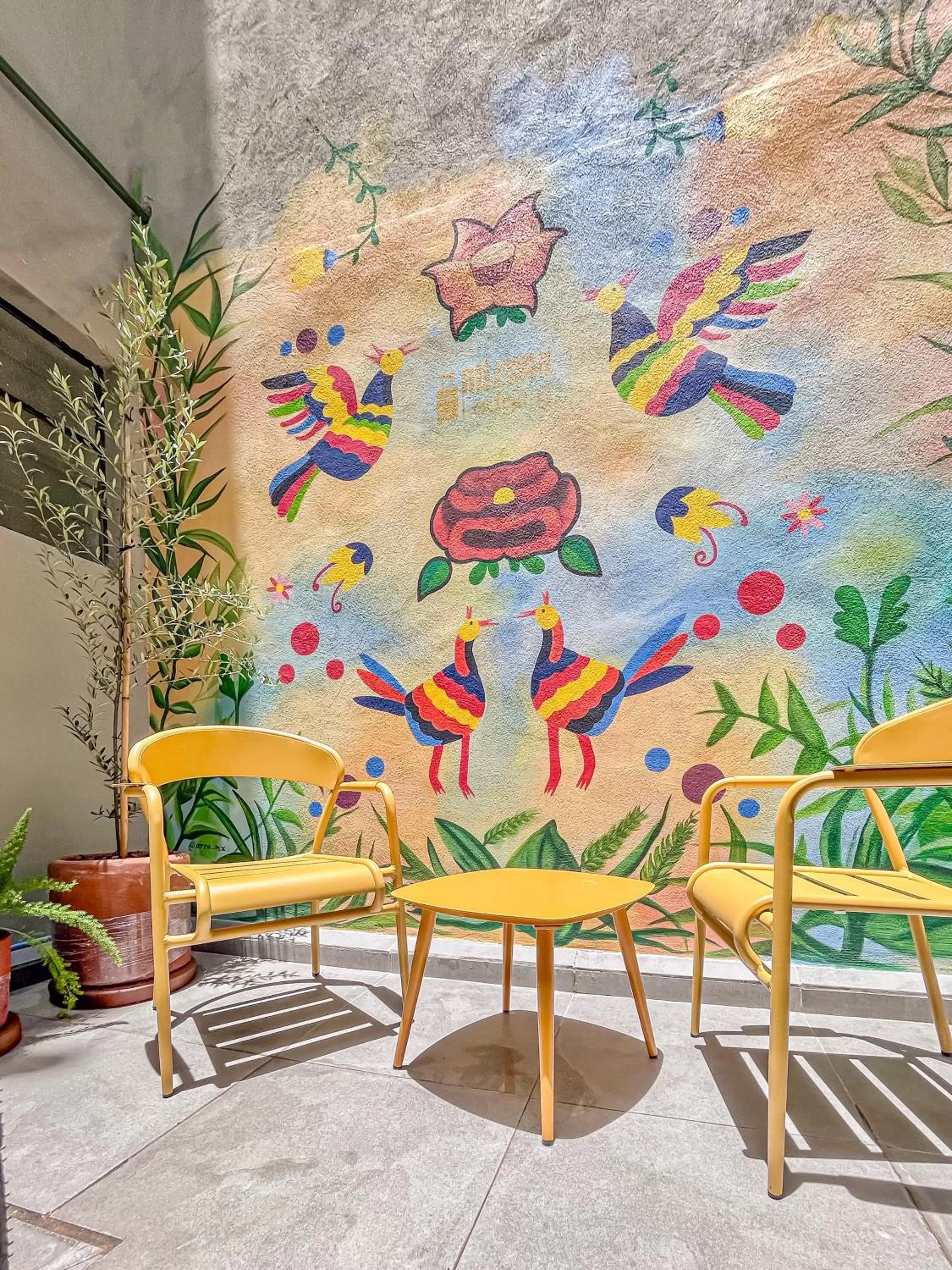 Decorative detail in Mi Zona Lodging WTC